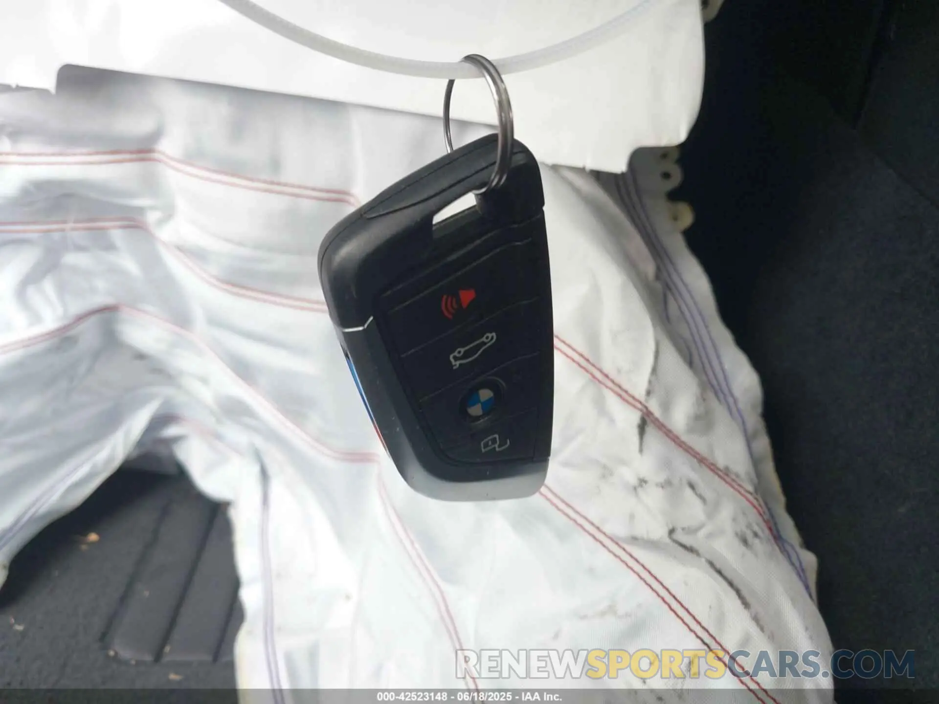 11 fotografías del automóvil dañado WBY33AW02NFN17224 BMW I4 2022