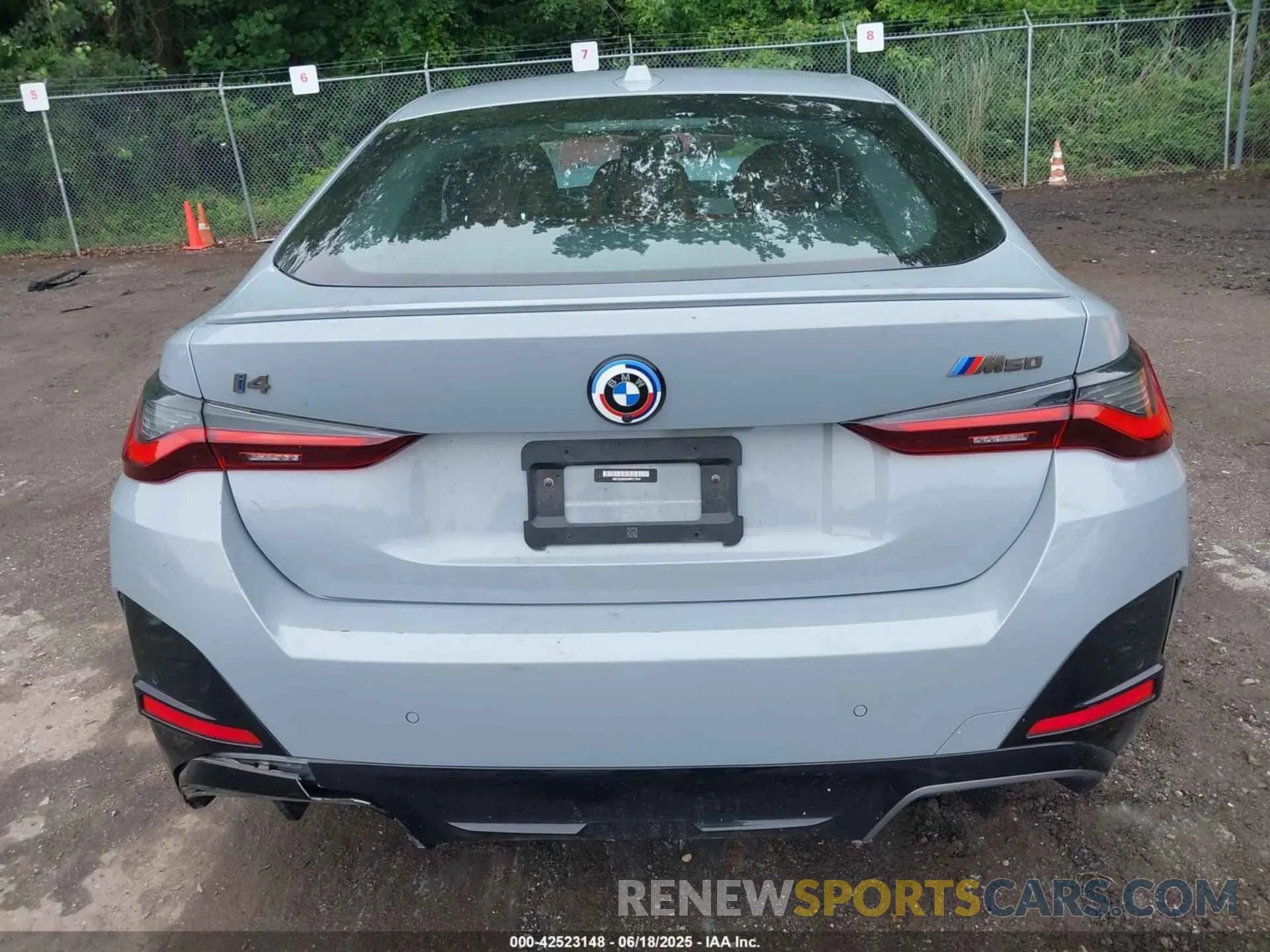 16 fotografías del automóvil dañado WBY33AW02NFN17224 BMW I4 2022