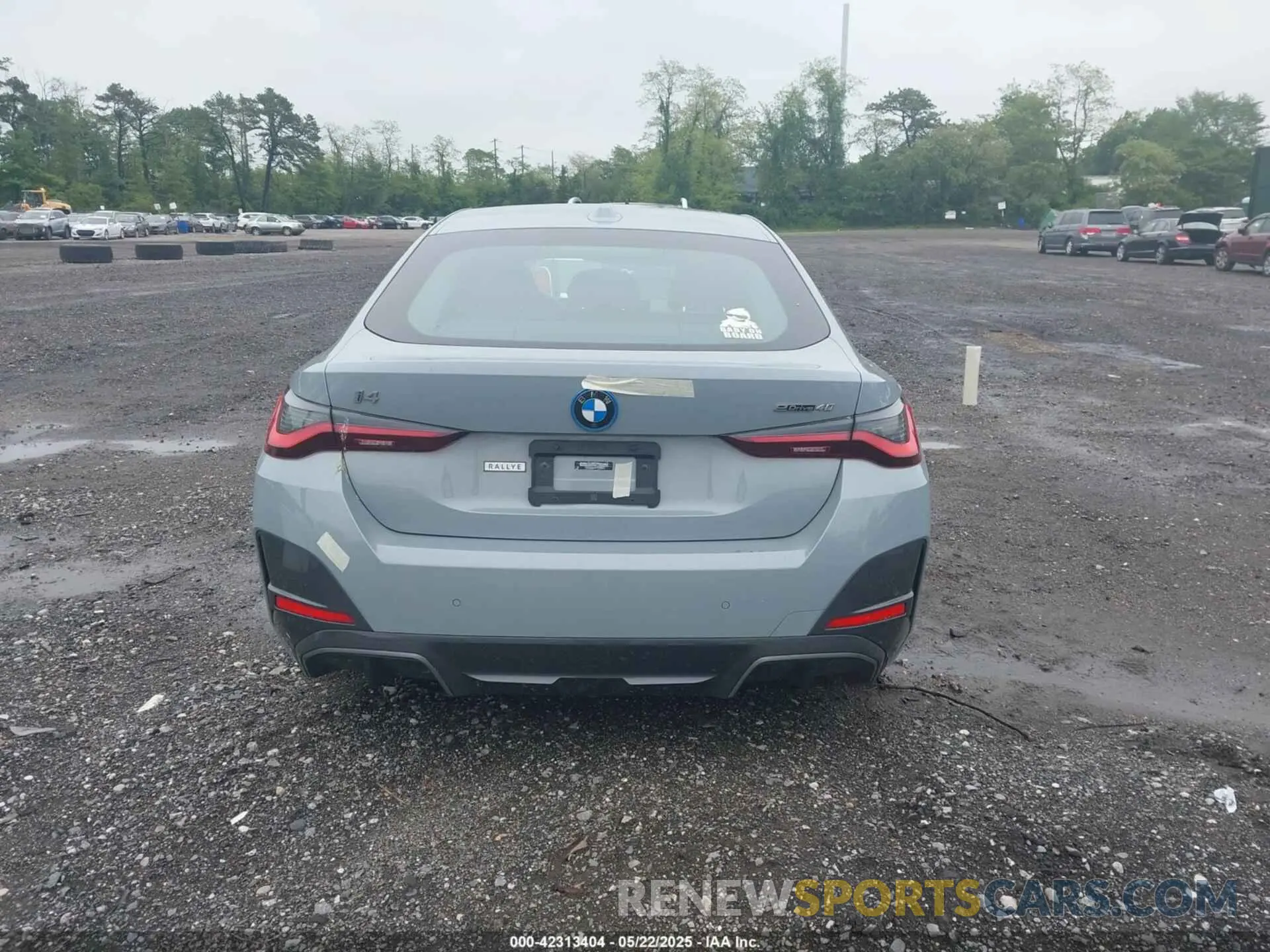 16 fotografías del automóvil dañado WBY73AW00NFN14842 BMW I4 2022