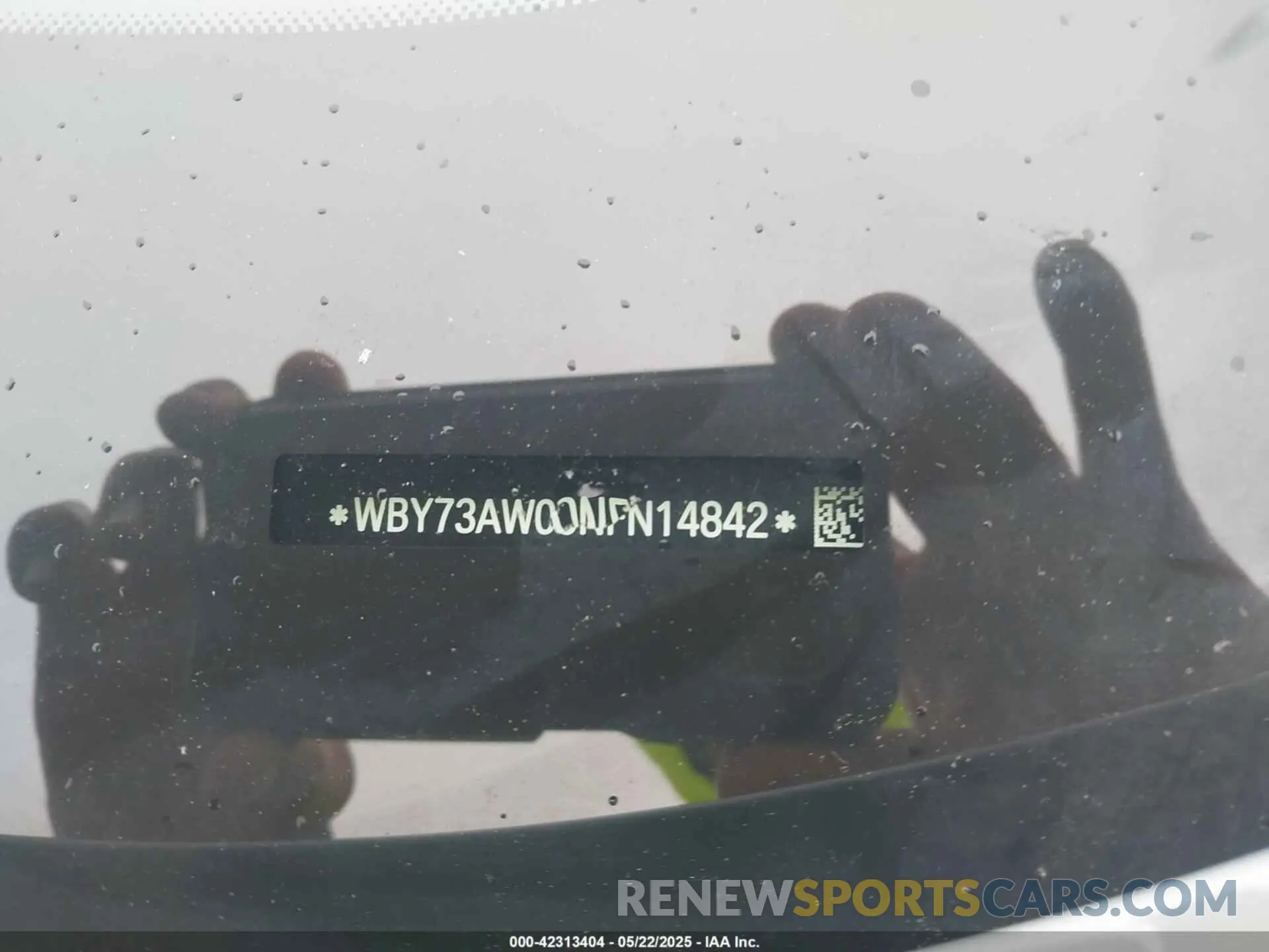 19 fotografías del automóvil dañado WBY73AW00NFN14842 BMW I4 2022