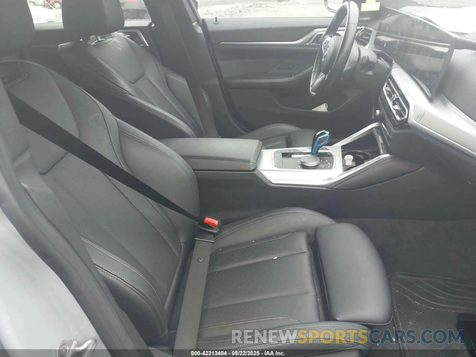 5 fotografías del automóvil dañado WBY73AW00NFN14842 BMW I4 2022