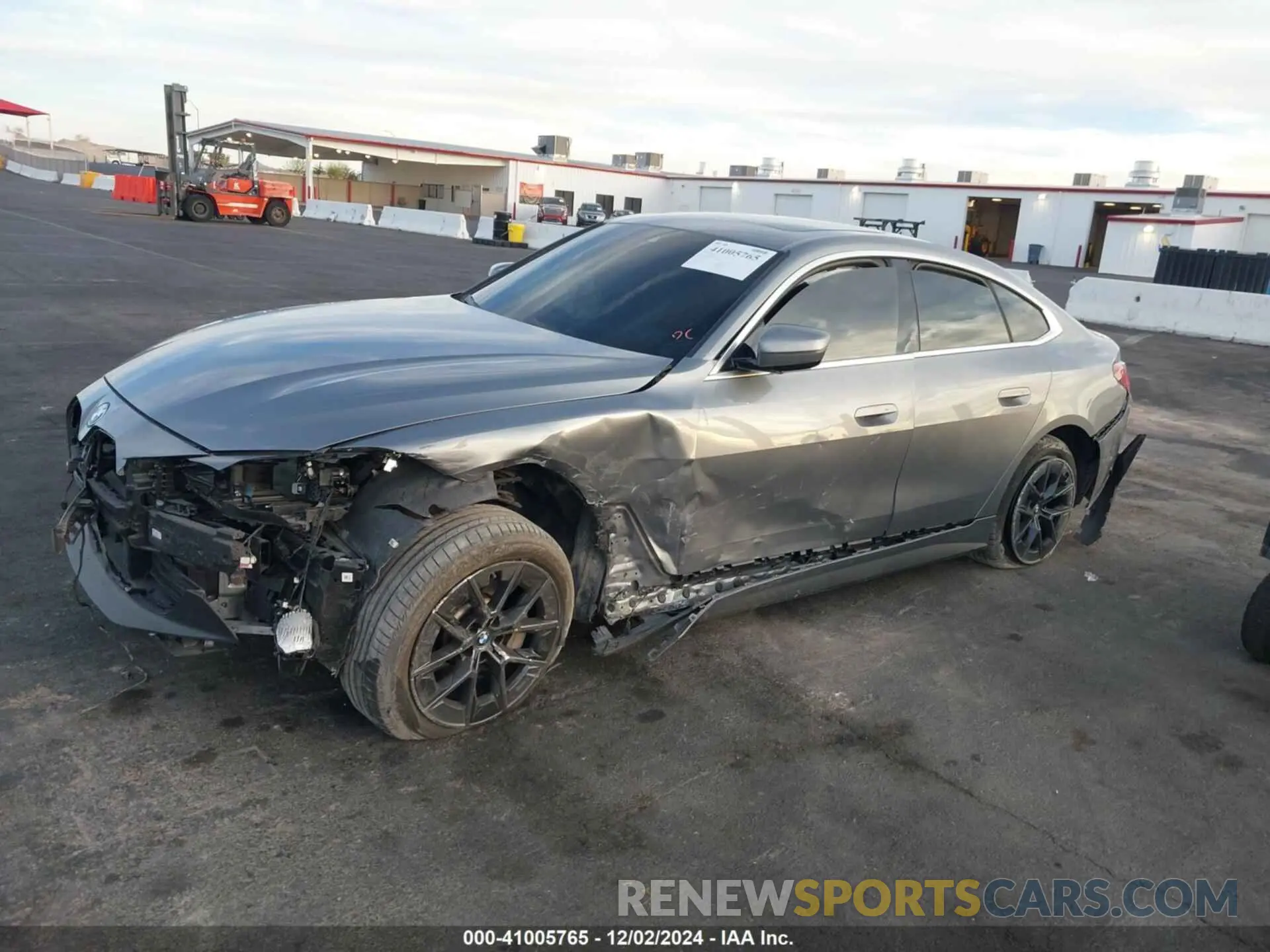 2 fotografías del automóvil dañado WBY73AW06NFN11783 BMW I4 2022