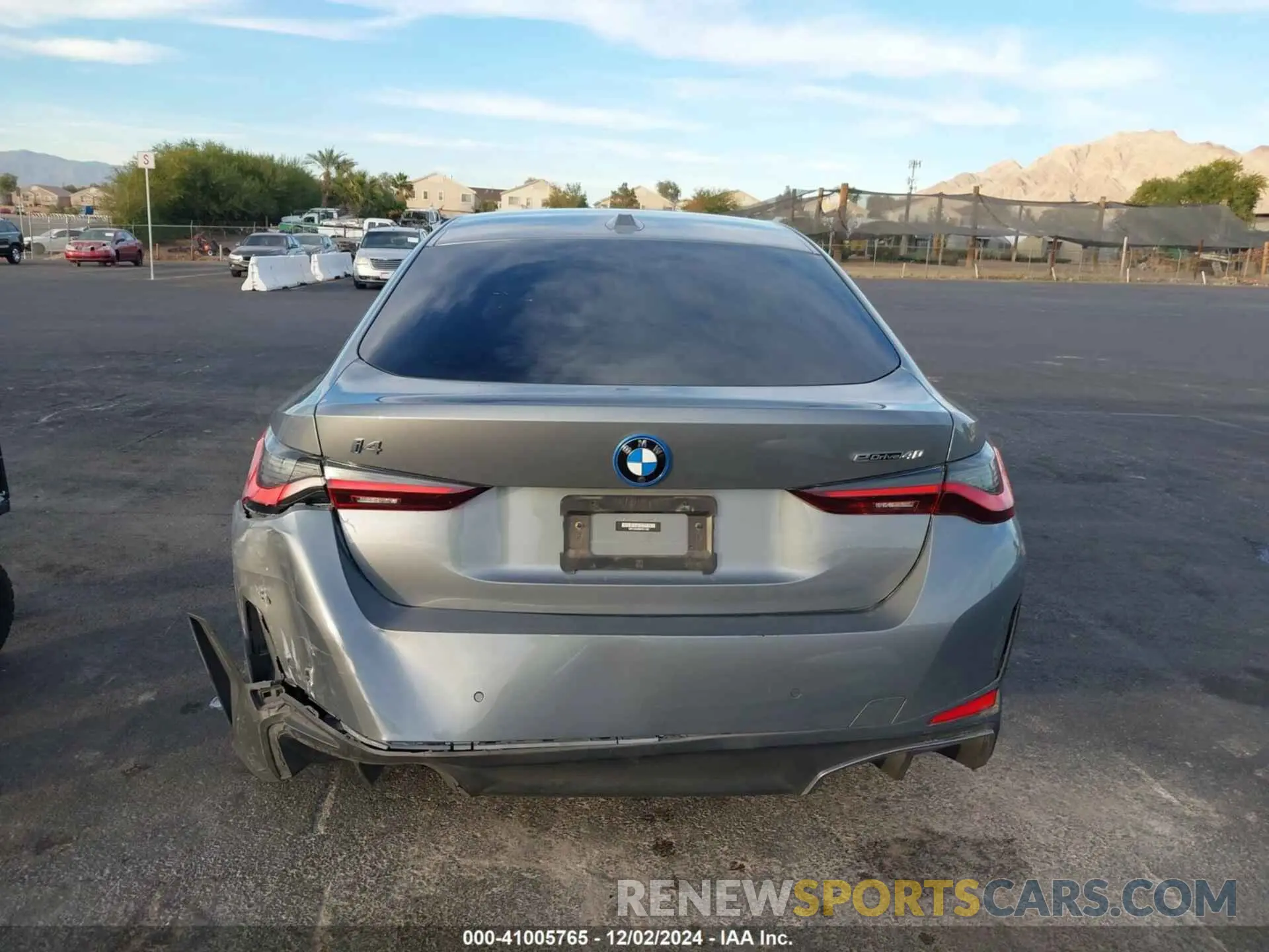 20 fotografías del automóvil dañado WBY73AW06NFN11783 BMW I4 2022