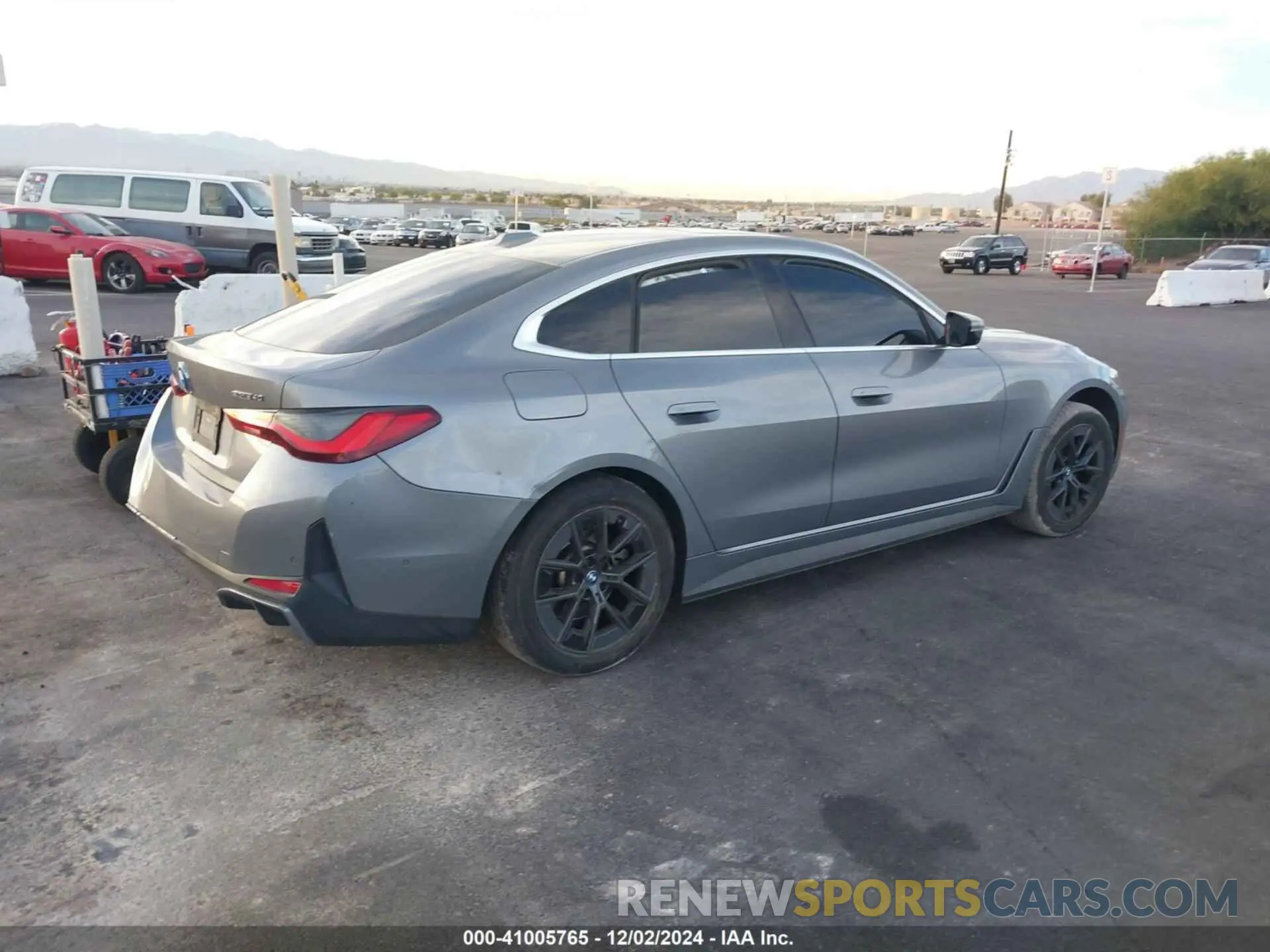 4 fotografías del automóvil dañado WBY73AW06NFN11783 BMW I4 2022