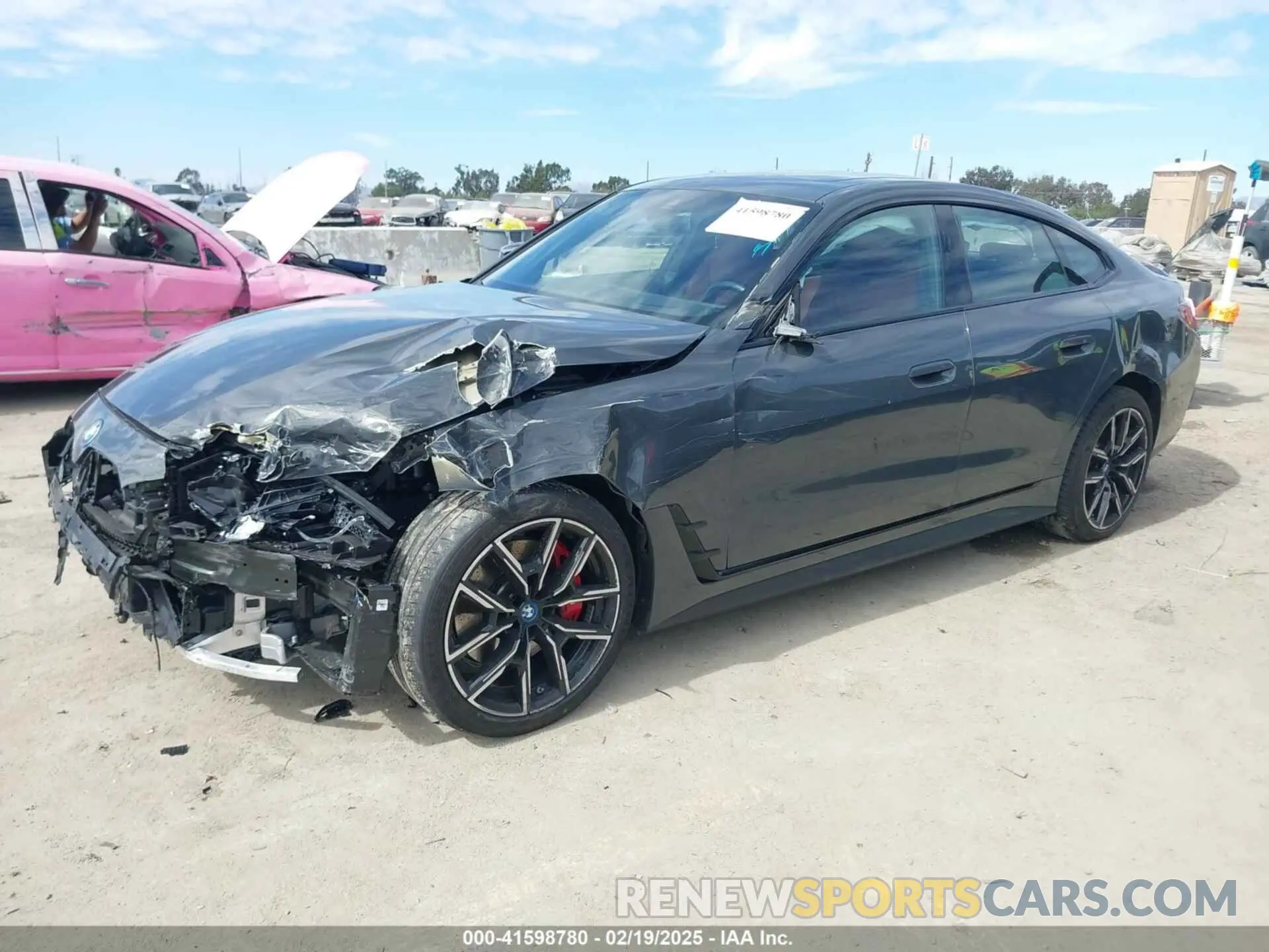 2 fotografías del automóvil dañado WBY33AW01PFR39908 BMW I4 2023