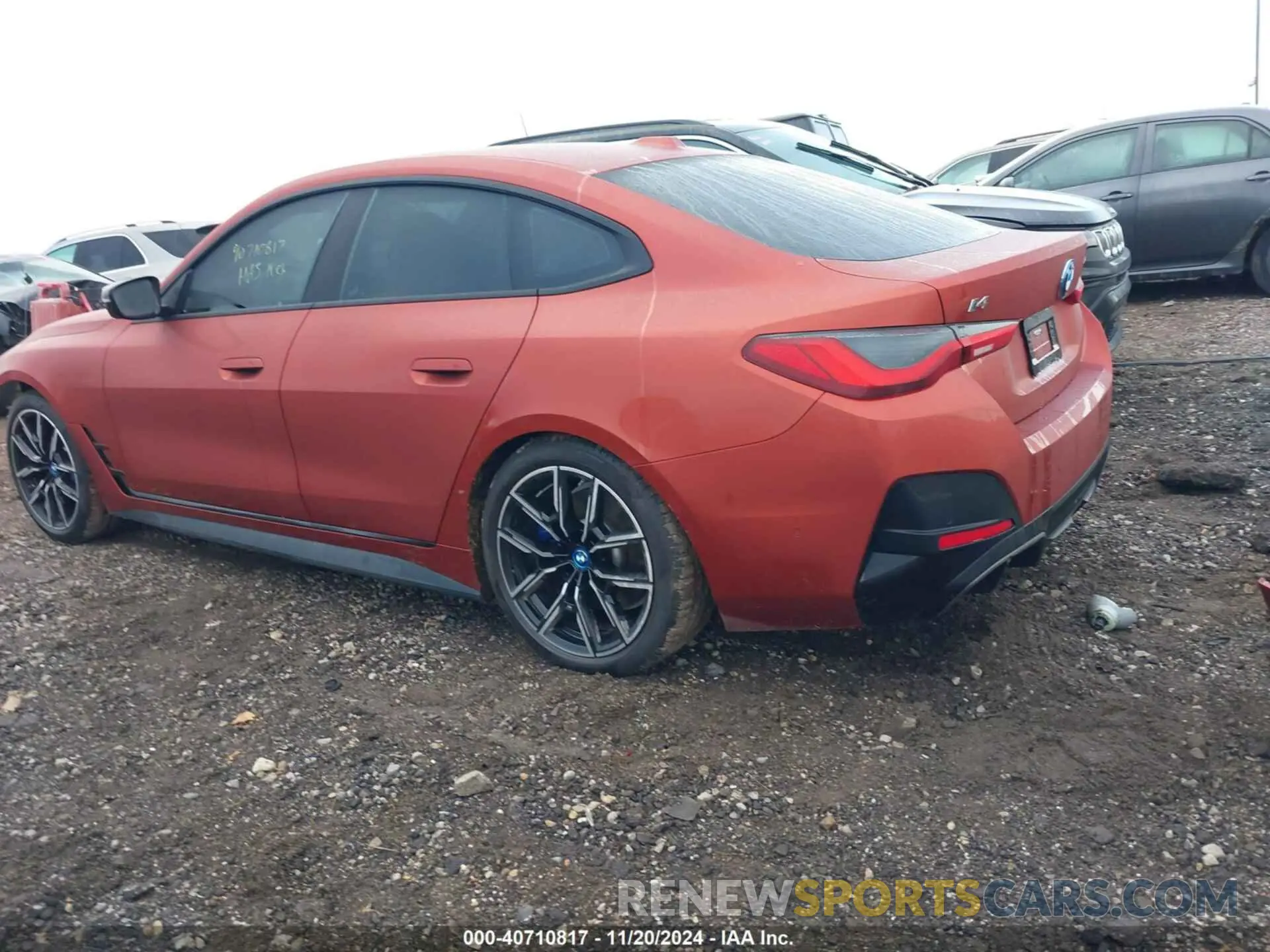 3 fotografías del automóvil dañado WBY33AW04PFP54493 BMW I4 2023