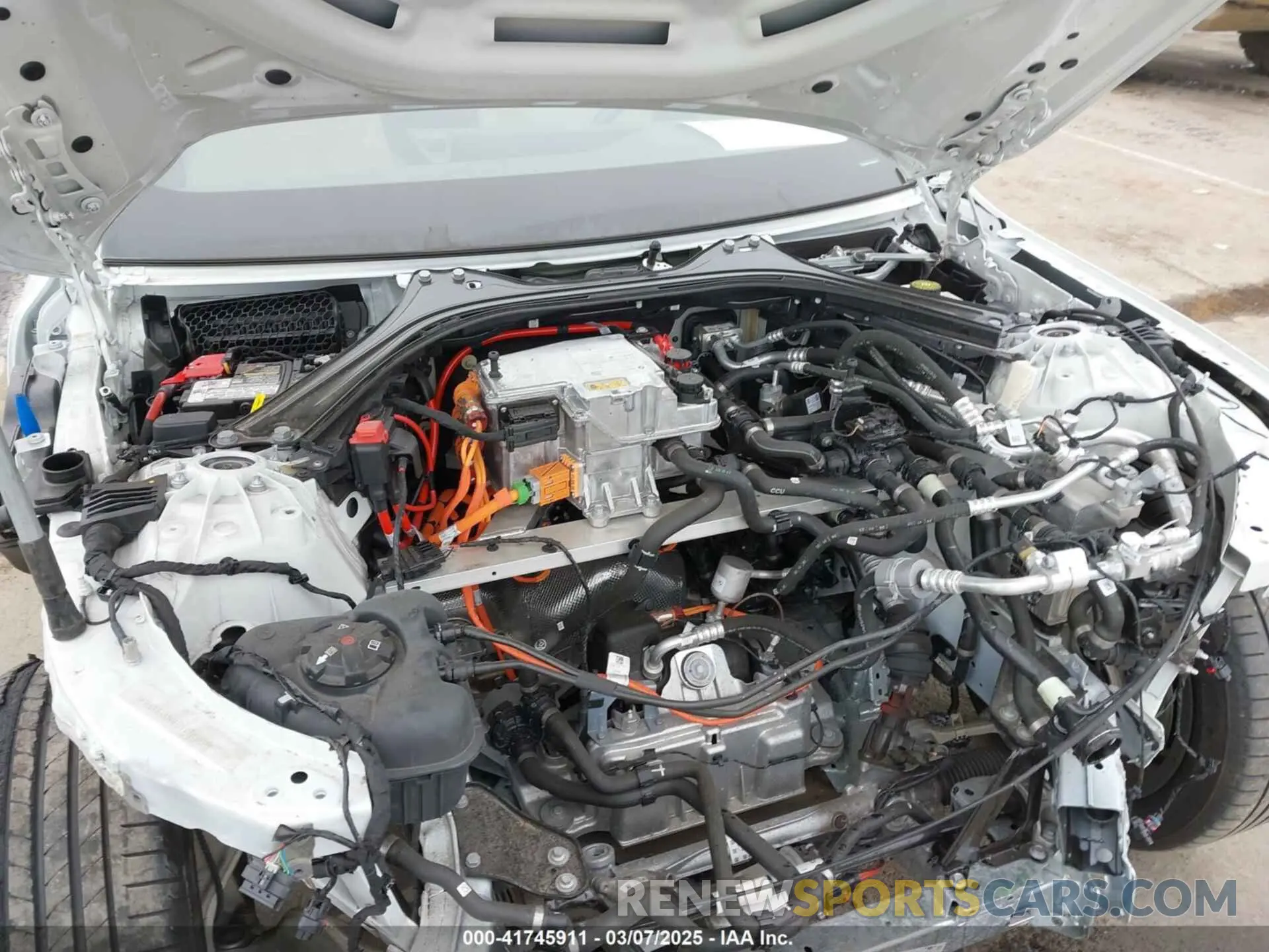 10 fotografías del automóvil dañado WBY43AW04PFP70309 BMW I4 2023