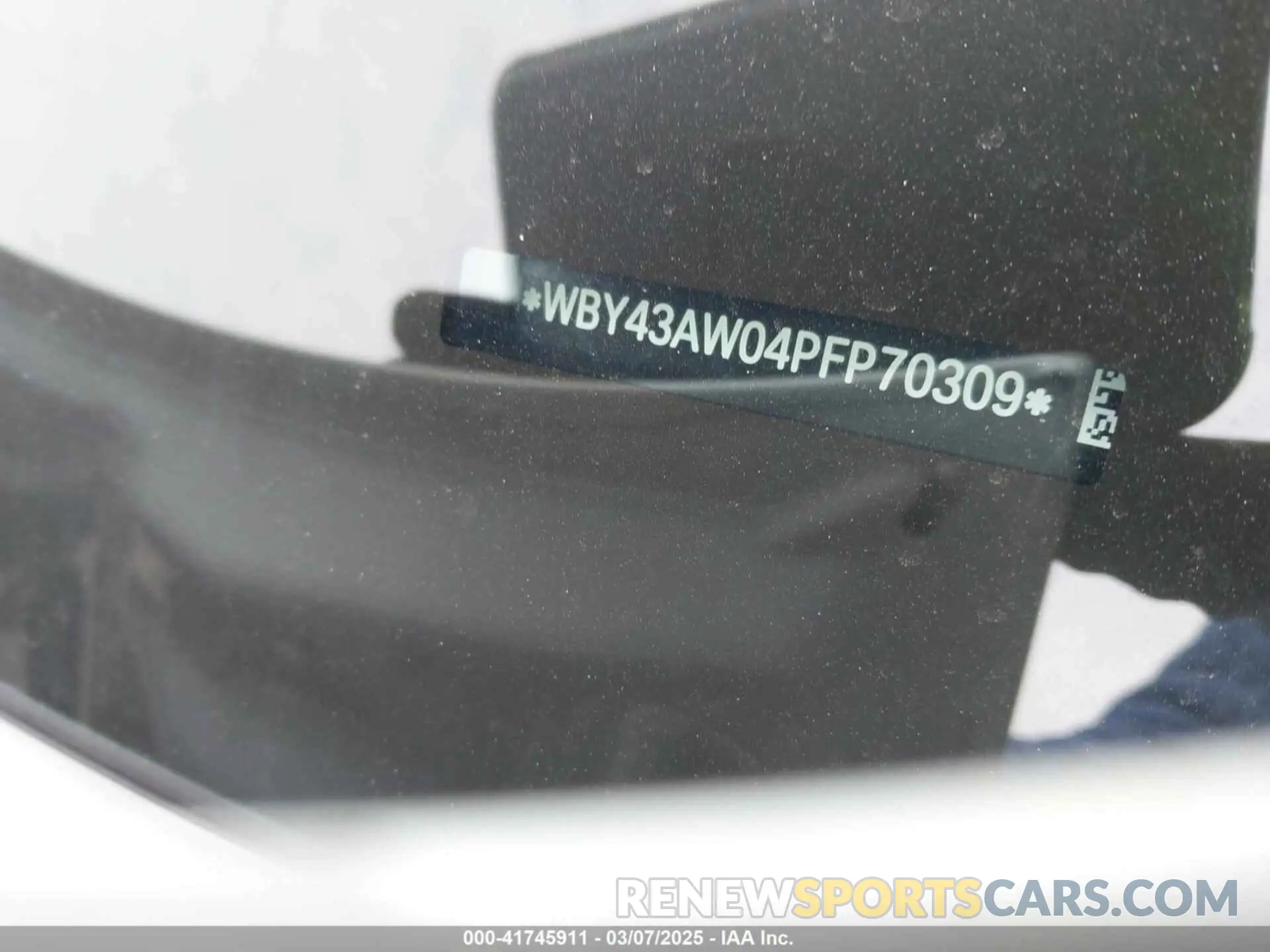 9 fotografías del automóvil dañado WBY43AW04PFP70309 BMW I4 2023