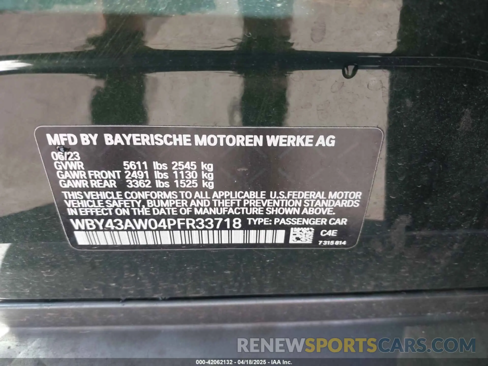 9 fotografías del automóvil dañado WBY43AW04PFR33718 BMW I4 2023