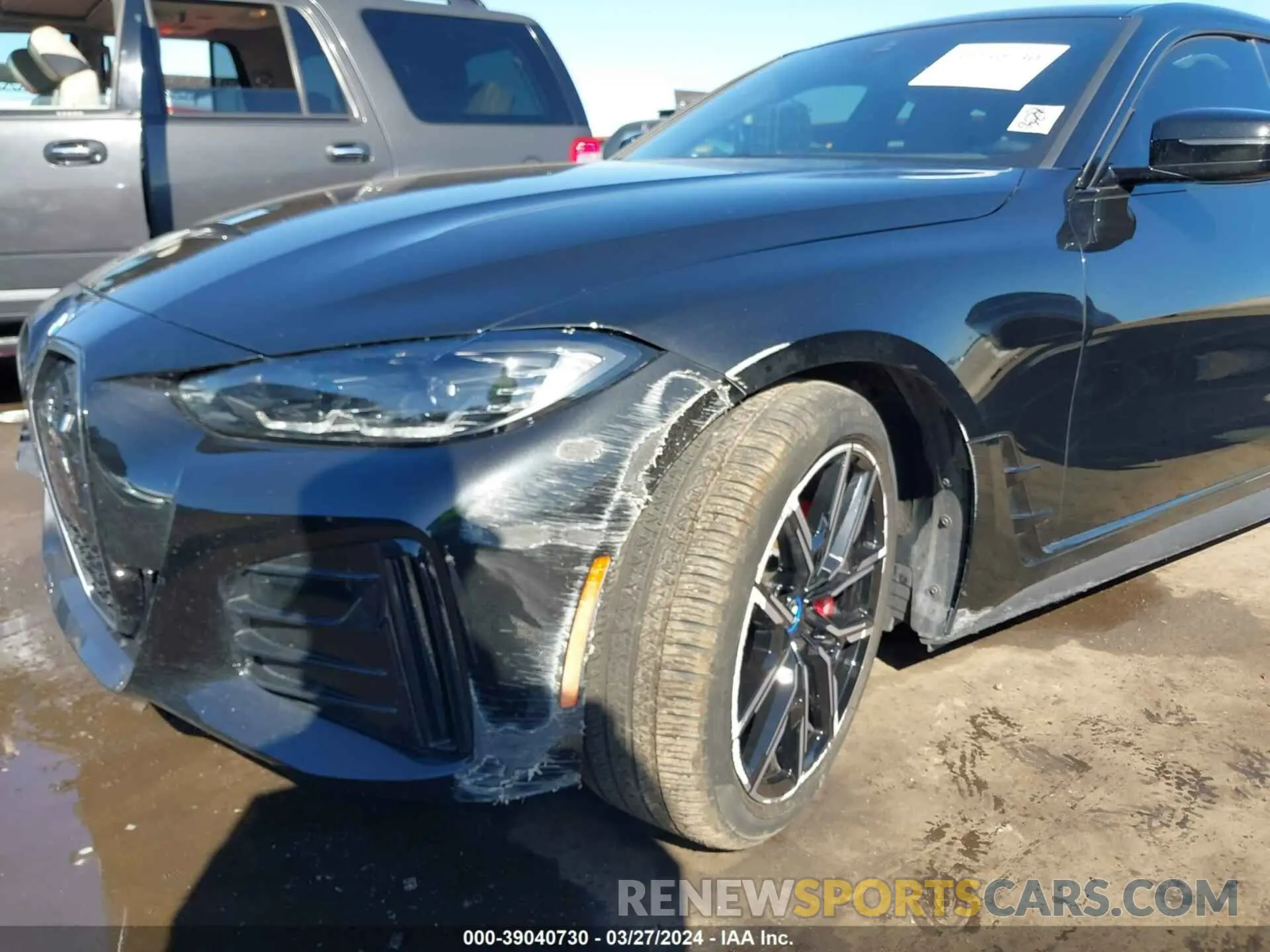 6 fotografías del automóvil dañado WBY73AW01PFP04765 BMW I4 2023