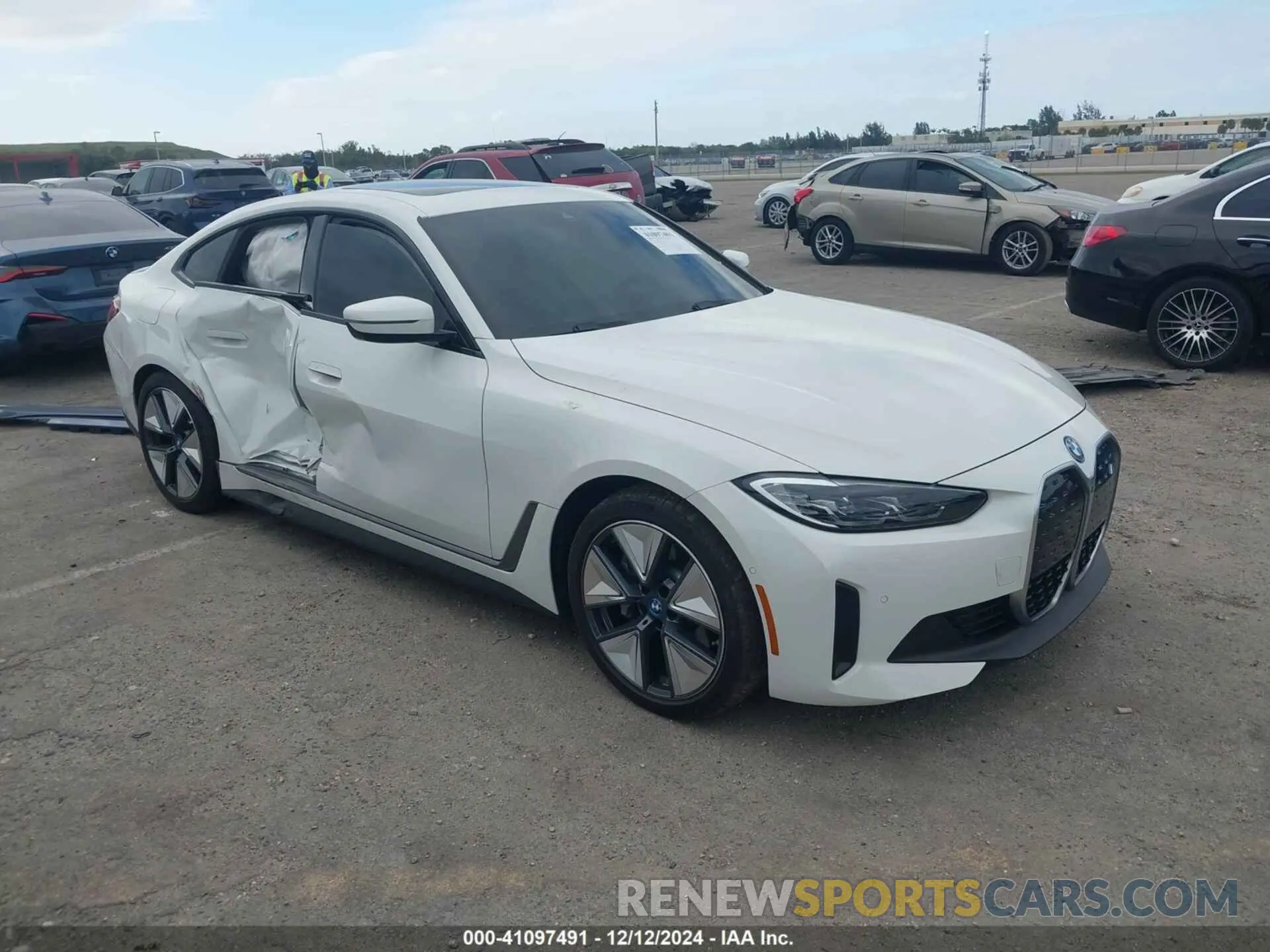 1 fotografías del automóvil dañado WBY73AW02PFP24894 BMW I4 2023
