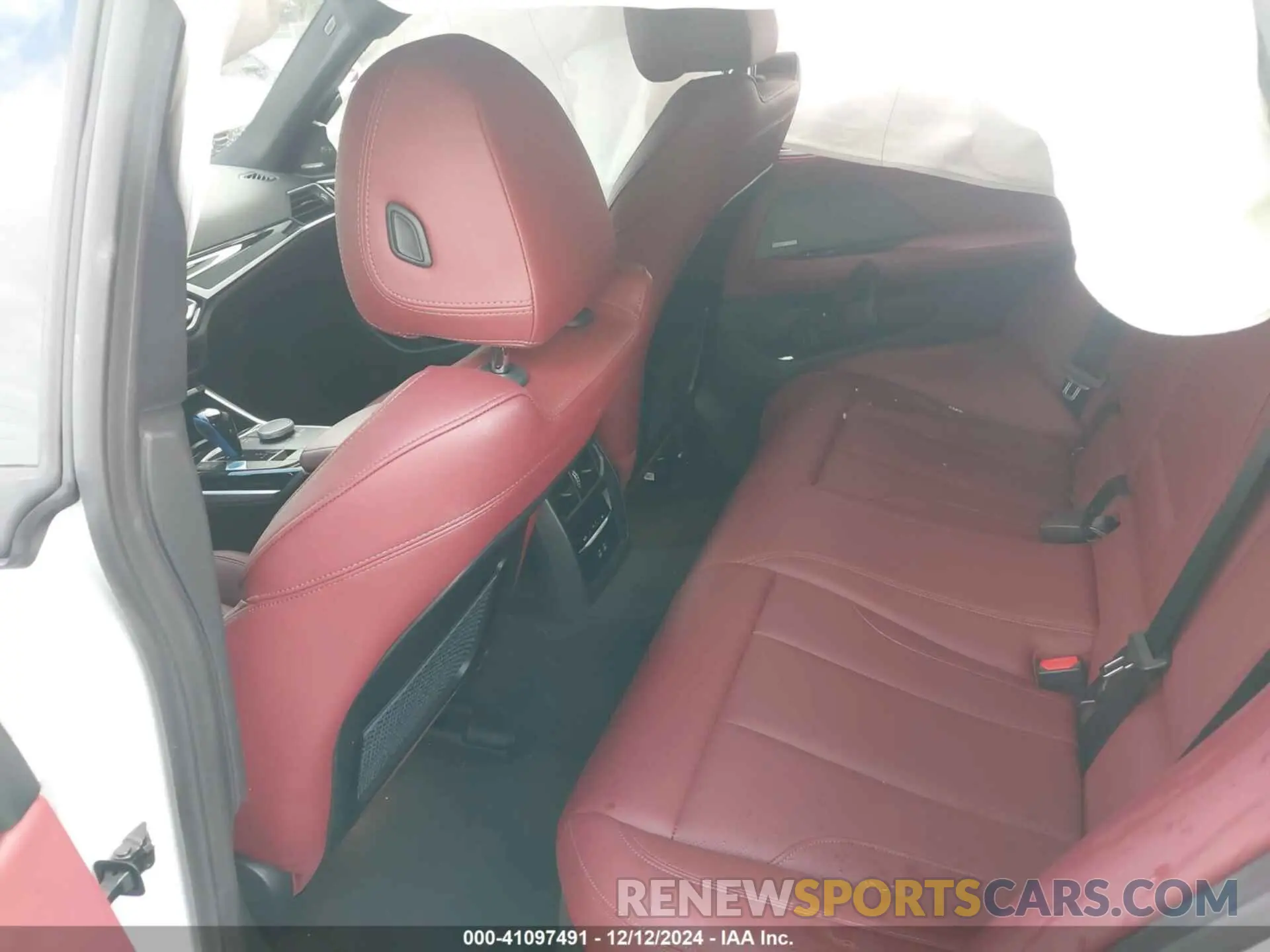 8 fotografías del automóvil dañado WBY73AW02PFP24894 BMW I4 2023