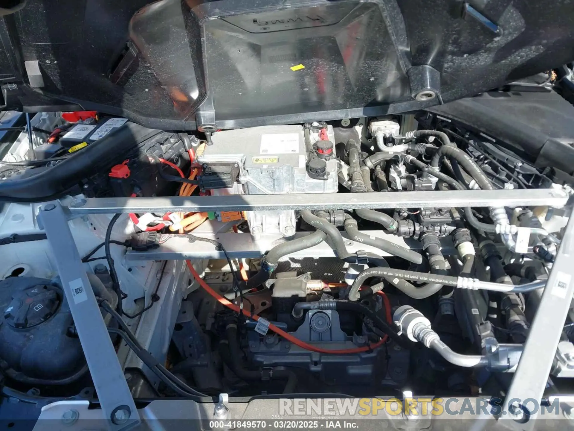 10 fotografías del automóvil dañado WBY73AW08PFN72118 BMW I4 2023