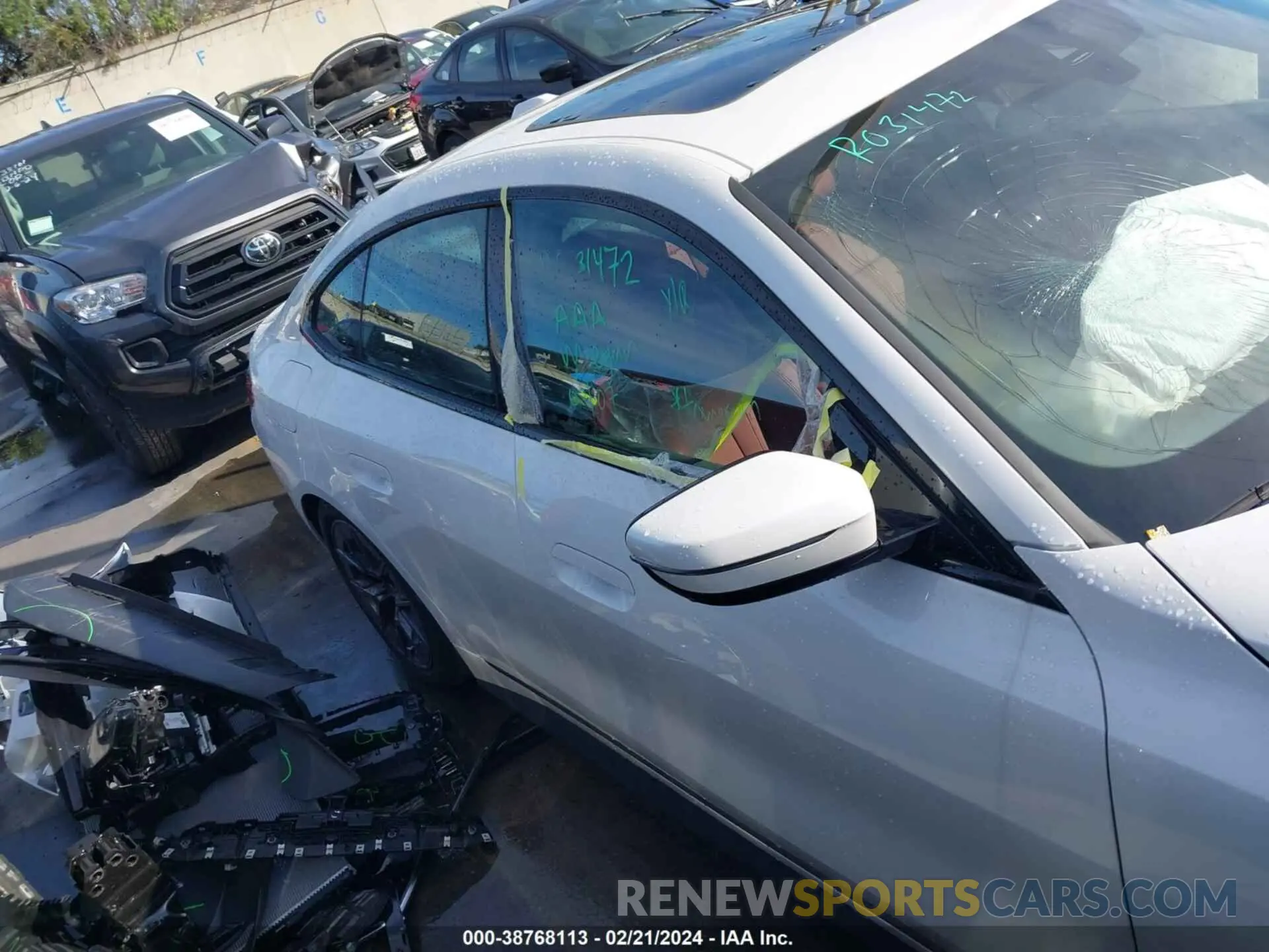 14 fotografías del automóvil dañado WBY73AW0XPFR31159 BMW I4 2023