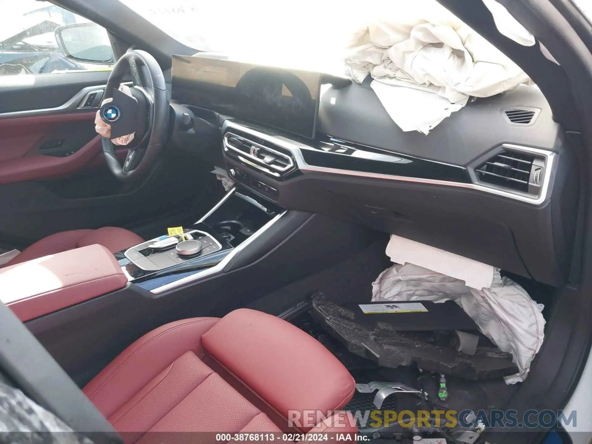 5 fotografías del automóvil dañado WBY73AW0XPFR31159 BMW I4 2023
