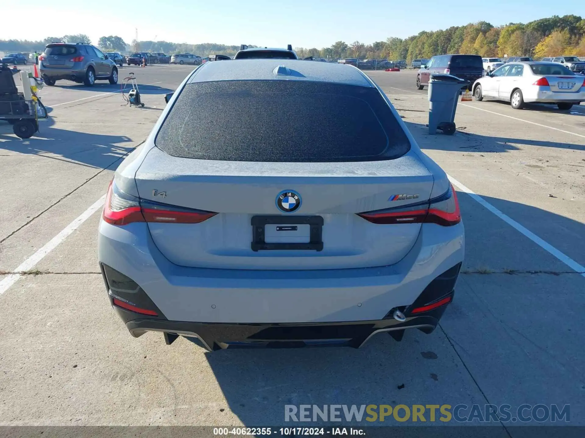 17 fotografías del automóvil dañado WBY33AW09RFR96814 BMW I4 2024