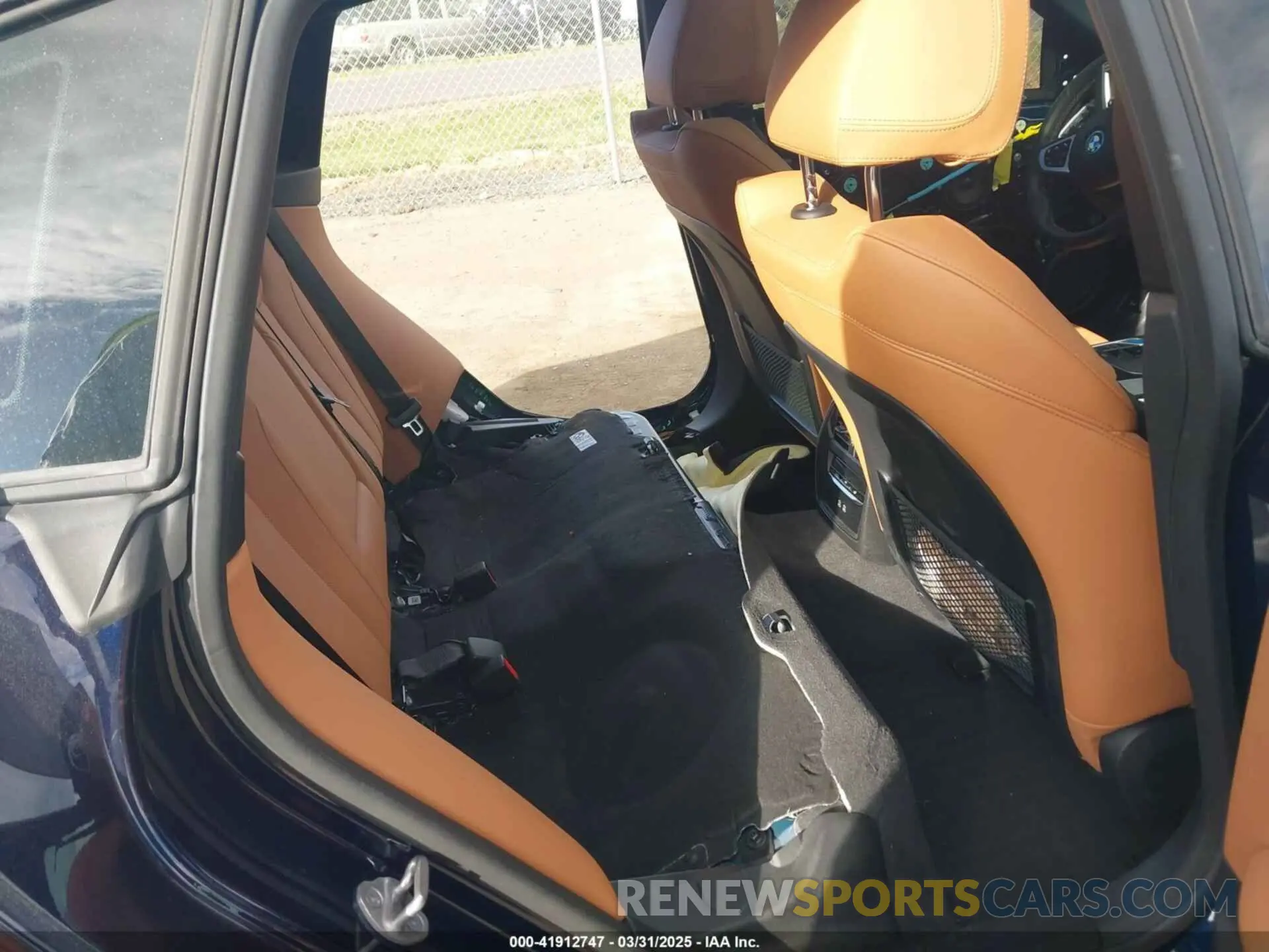8 fotografías del automóvil dañado WBY33AW09RFS45891 BMW I4 2024