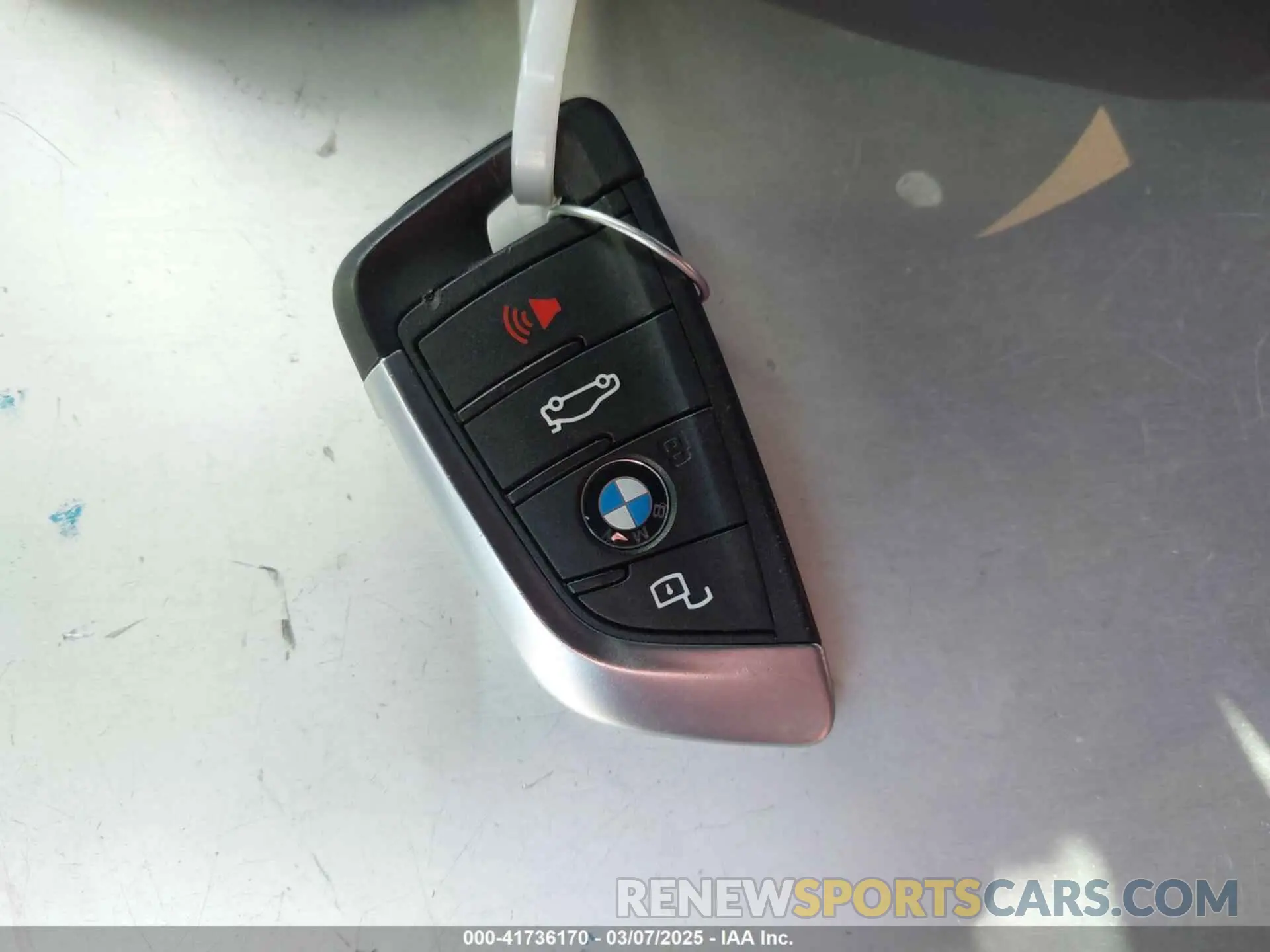 11 fotografías del automóvil dañado WBY43AW00RFS68805 BMW I4 2024