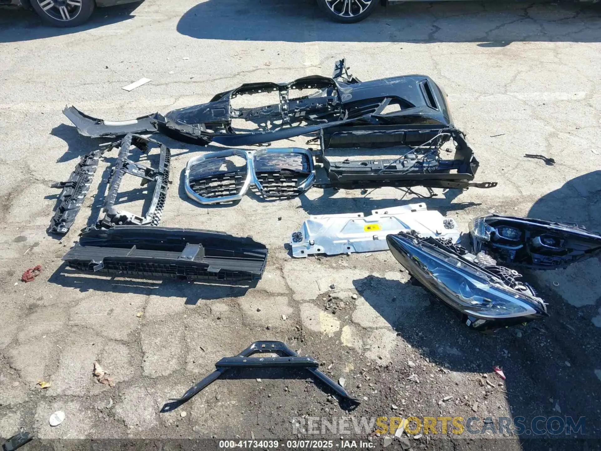 12 fotografías del automóvil dañado WBY43AW01RFS94328 BMW I4 2024