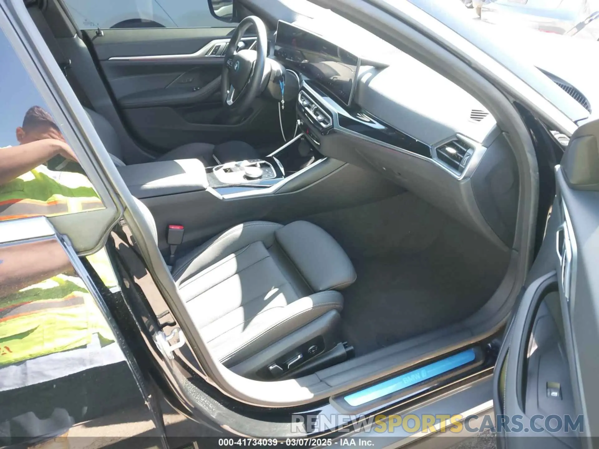 5 fotografías del automóvil dañado WBY43AW01RFS94328 BMW I4 2024