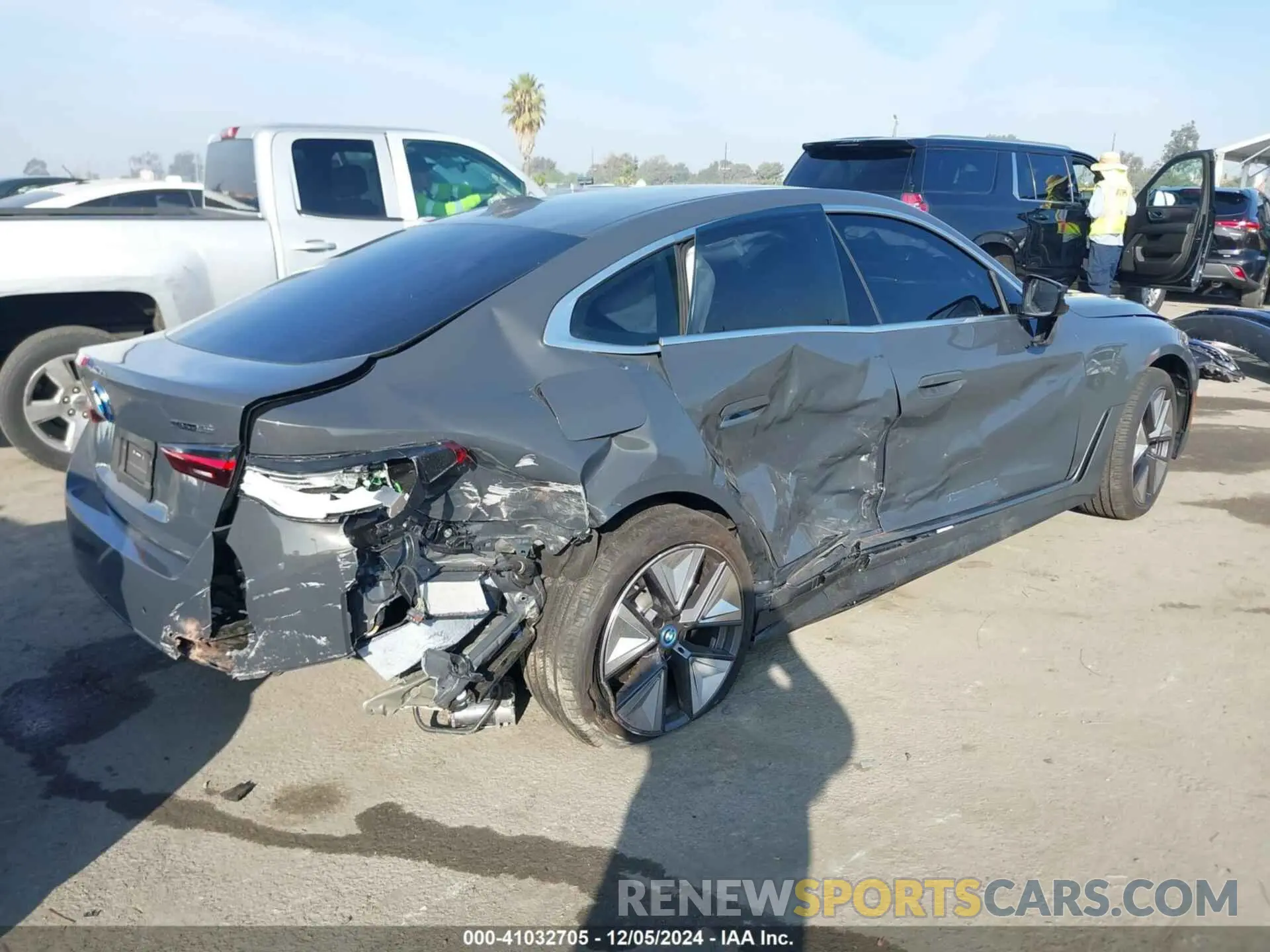 4 fotografías del automóvil dañado WBY43AW01RFS99206 BMW I4 2024