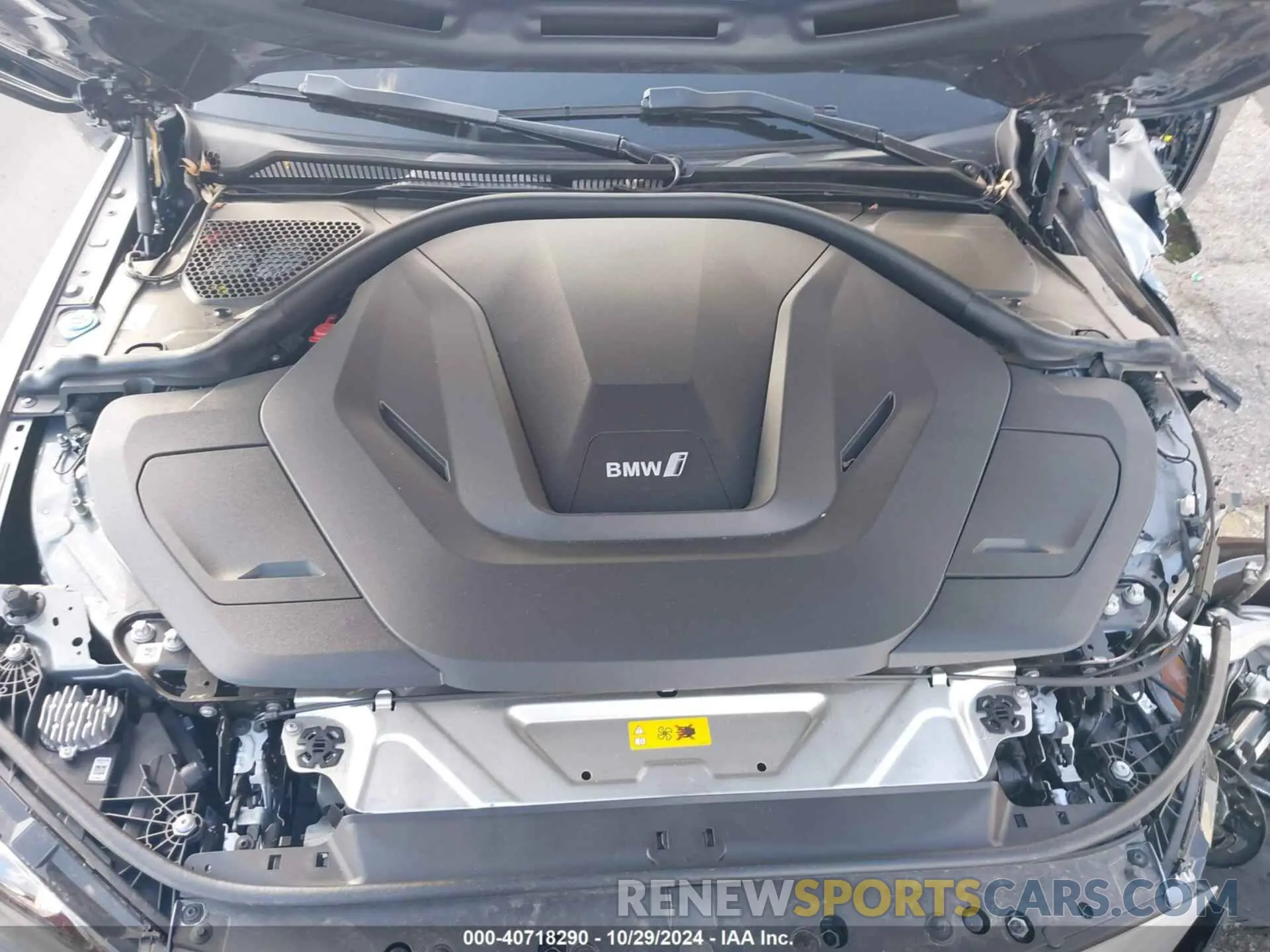 10 fotografías del automóvil dañado WBY43AW02RFS89171 BMW I4 2024