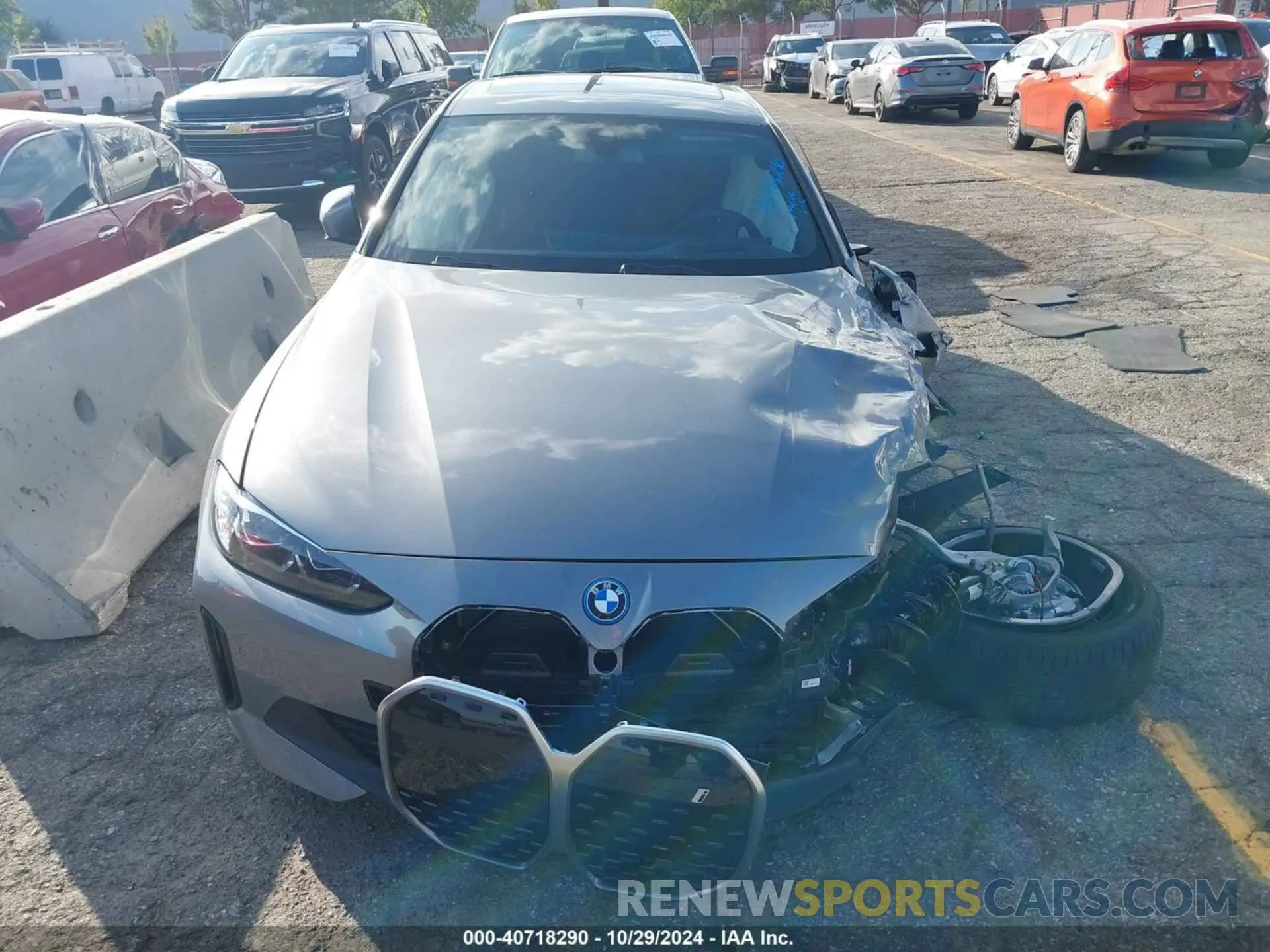 11 fotografías del automóvil dañado WBY43AW02RFS89171 BMW I4 2024
