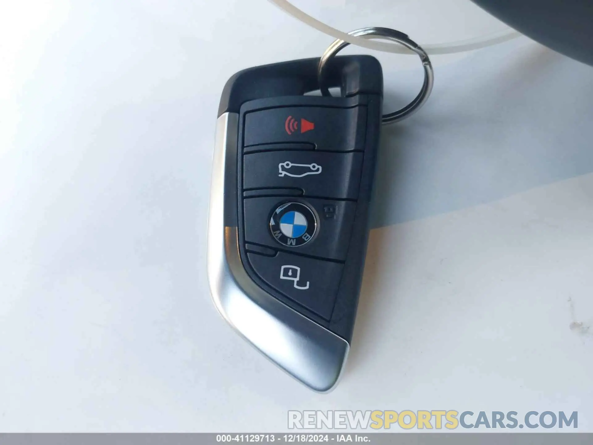 11 fotografías del automóvil dañado WBY43AW05RFT24687 BMW I4 2024