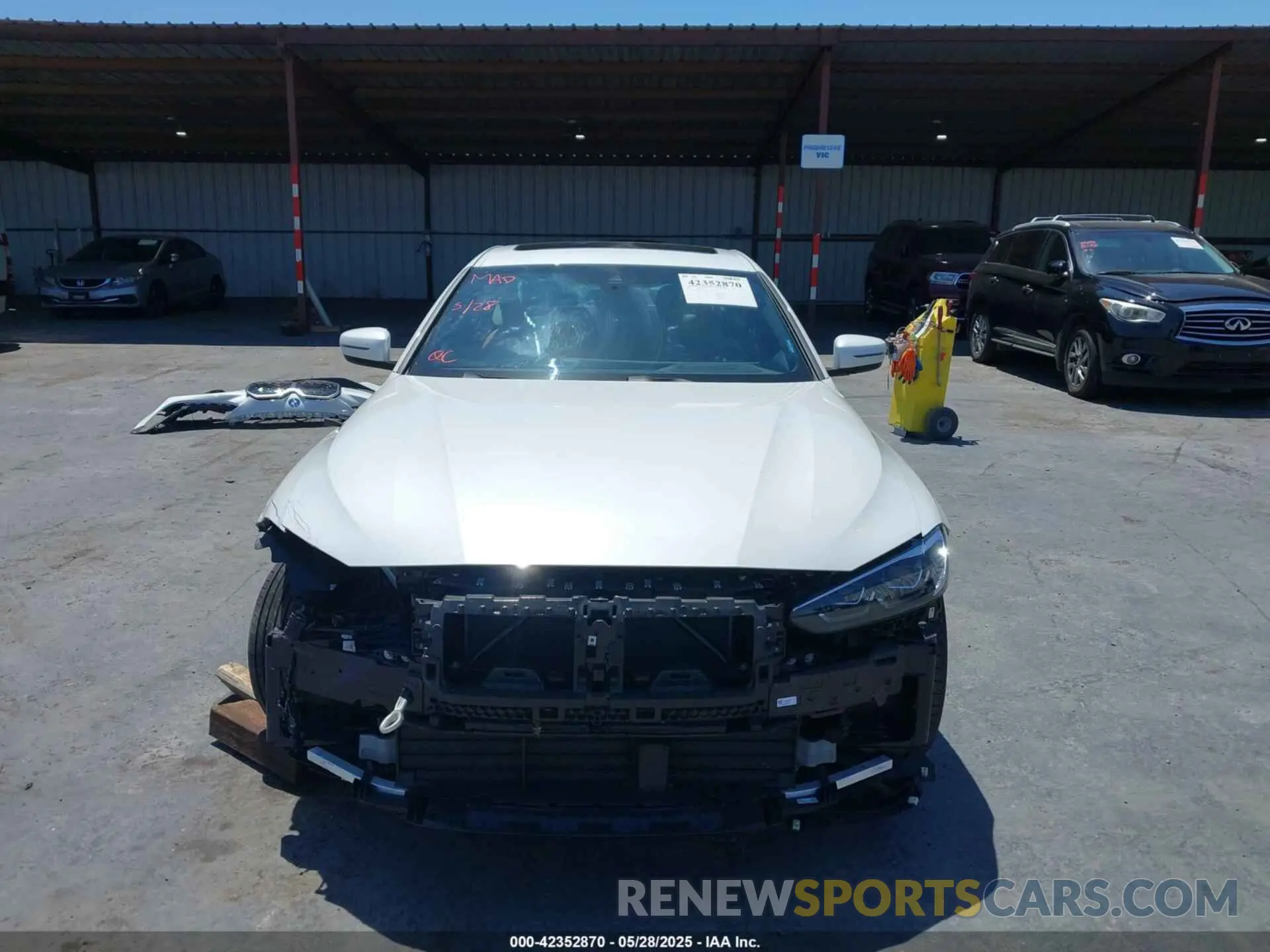 13 fotografías del automóvil dañado WBY43AW09RFS19070 BMW I4 2024