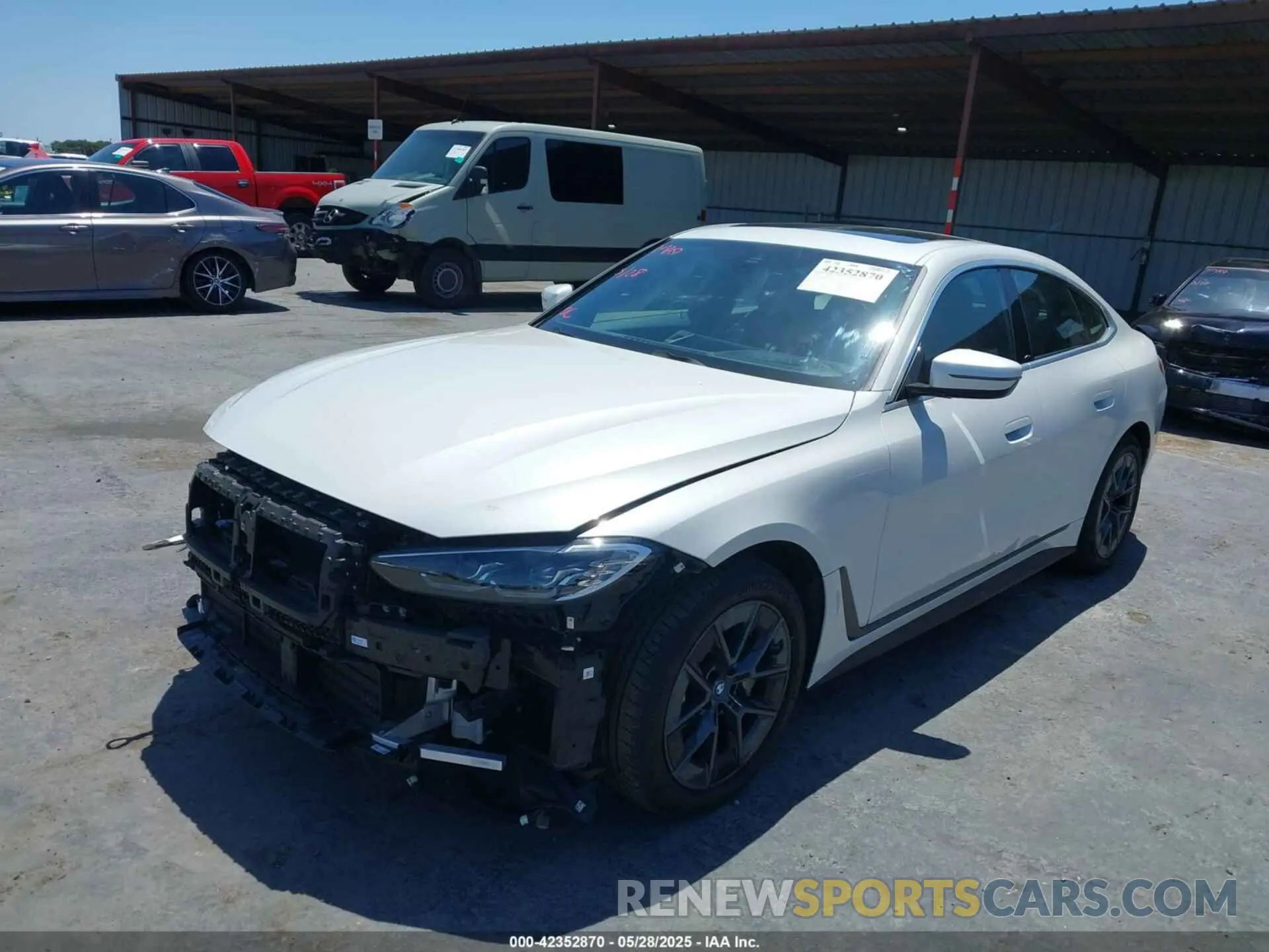 2 fotografías del automóvil dañado WBY43AW09RFS19070 BMW I4 2024