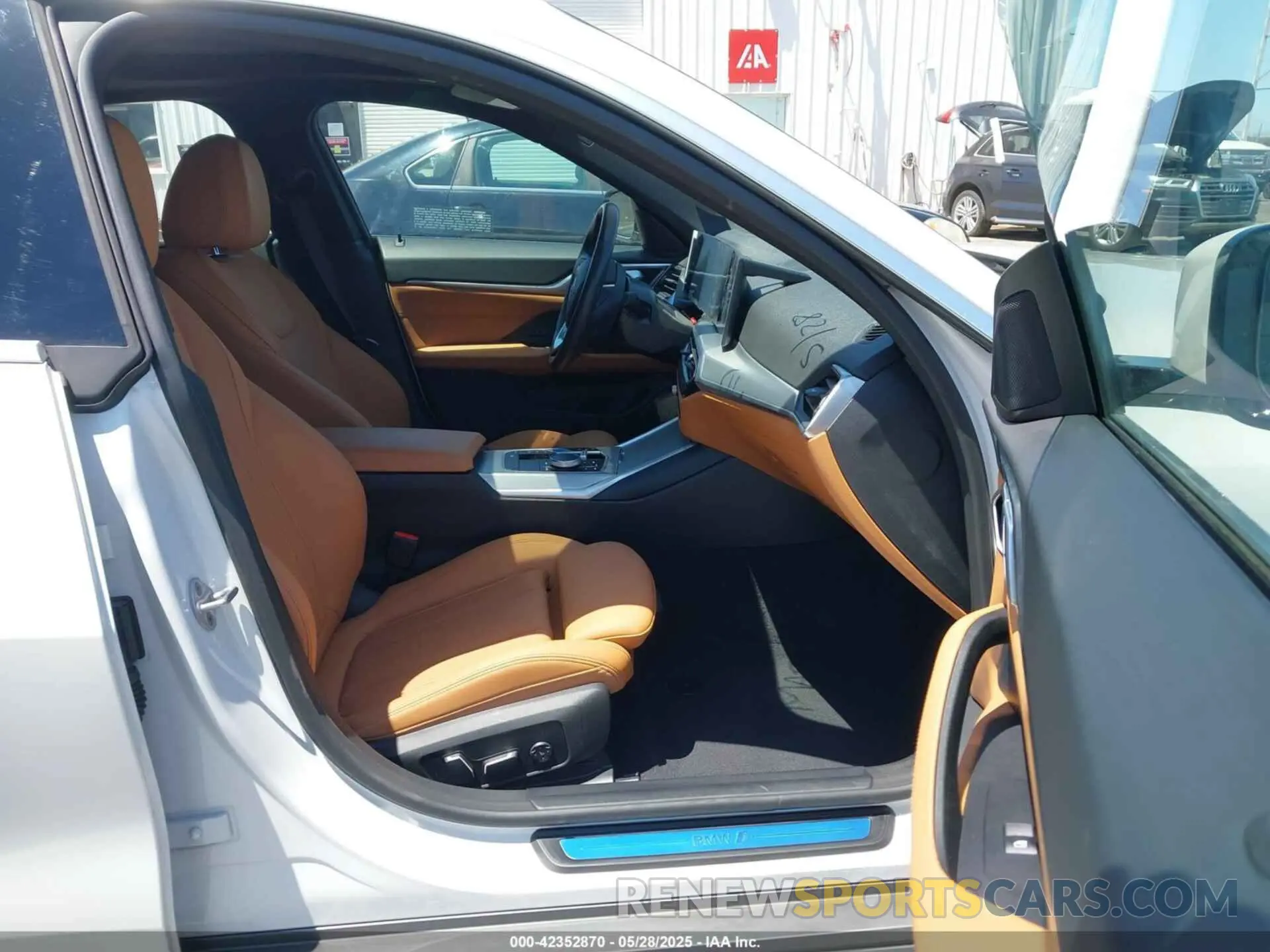 5 fotografías del automóvil dañado WBY43AW09RFS19070 BMW I4 2024