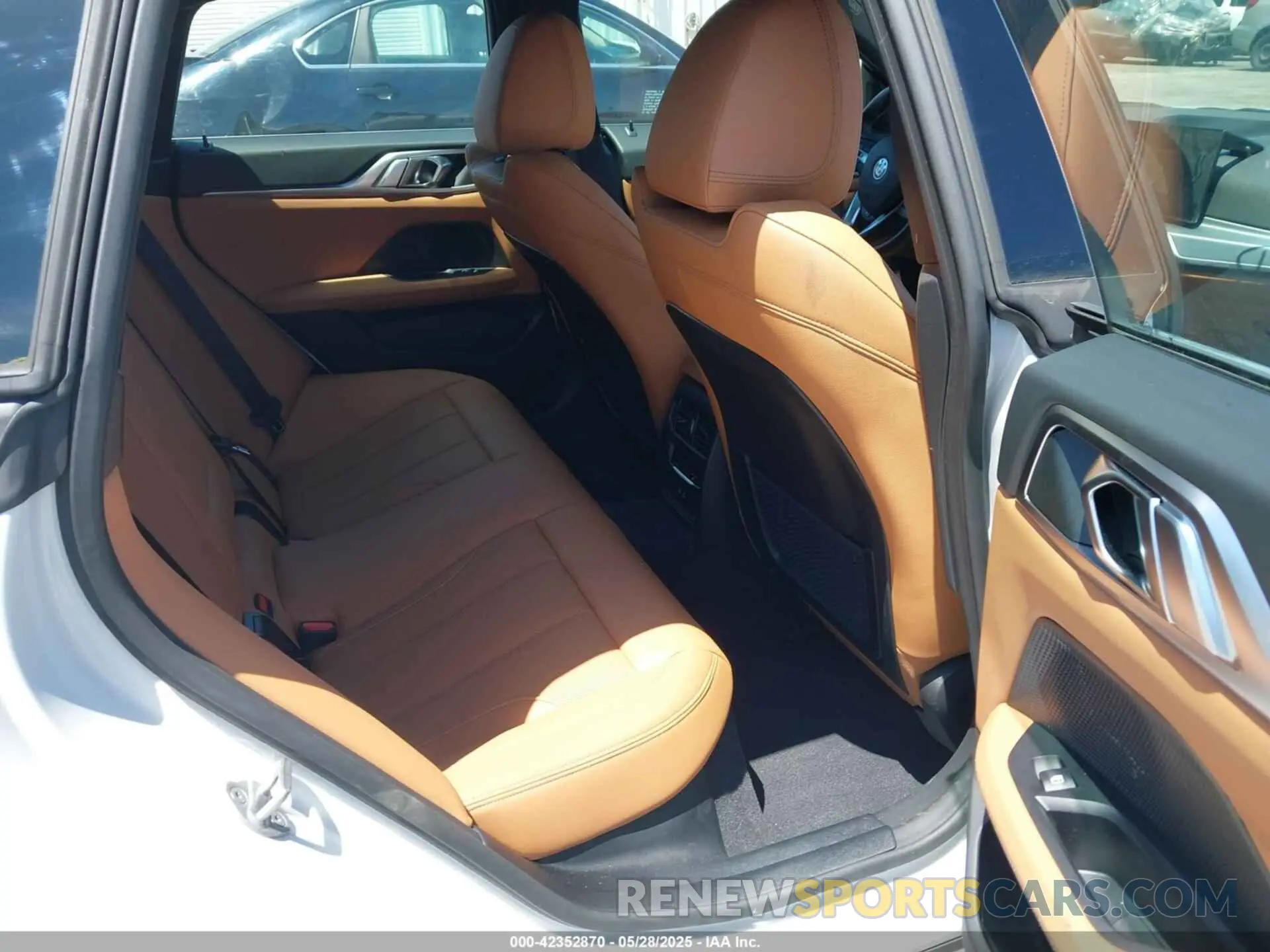 8 fotografías del automóvil dañado WBY43AW09RFS19070 BMW I4 2024