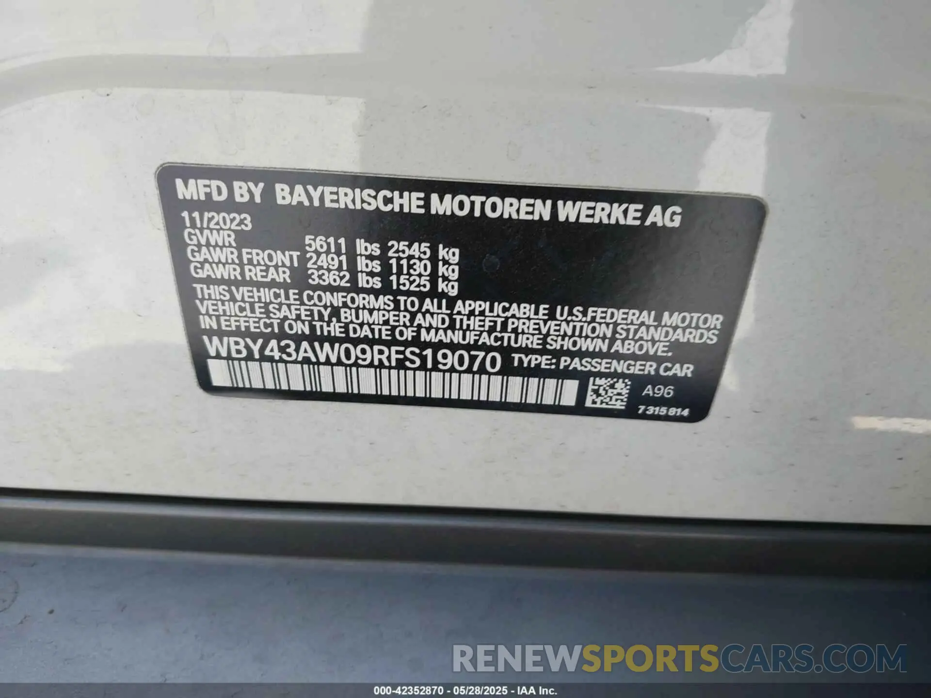 9 fotografías del automóvil dañado WBY43AW09RFS19070 BMW I4 2024