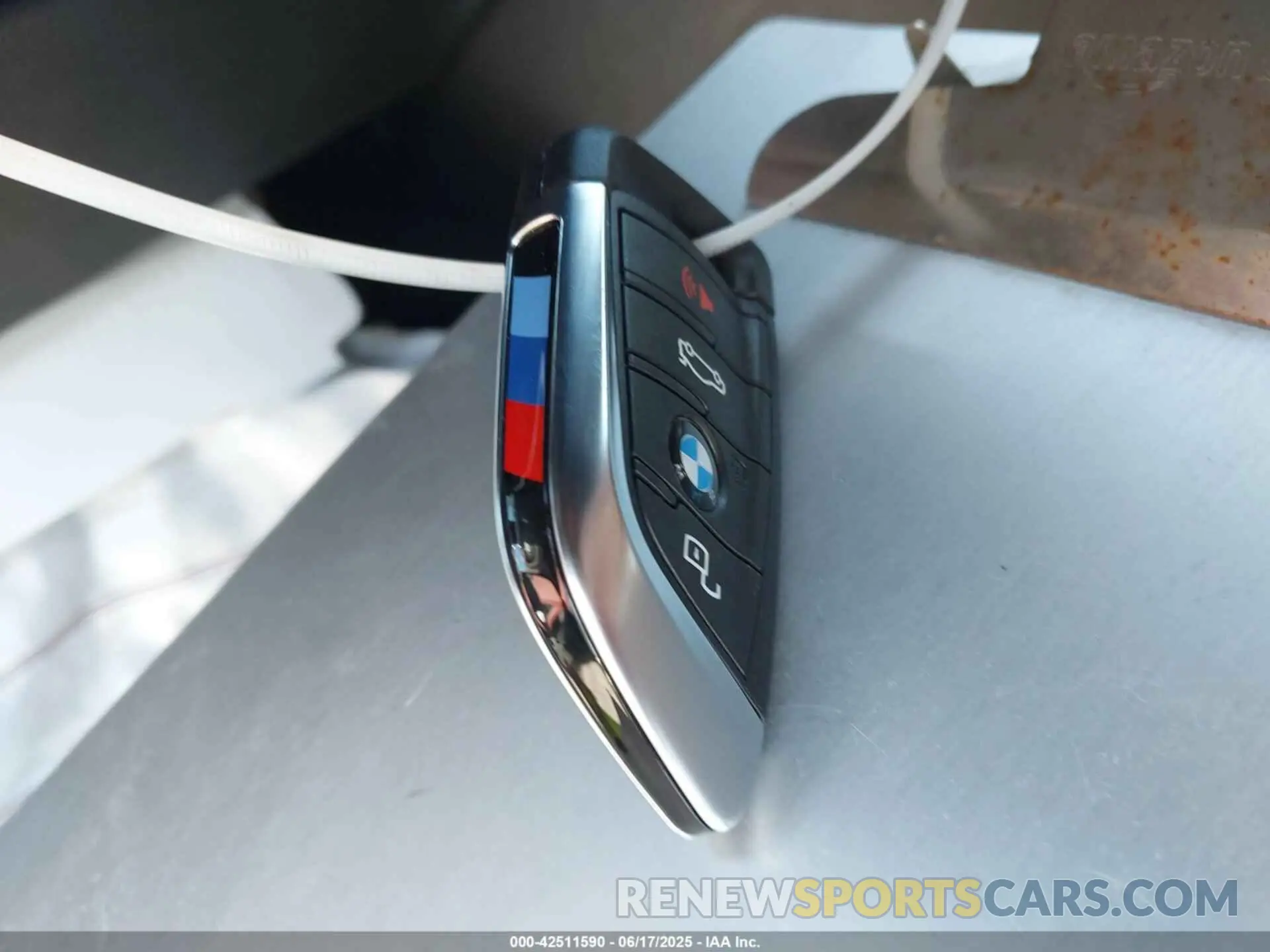 11 fotografías del automóvil dañado WBY73AW09RFS63308 BMW I4 2024
