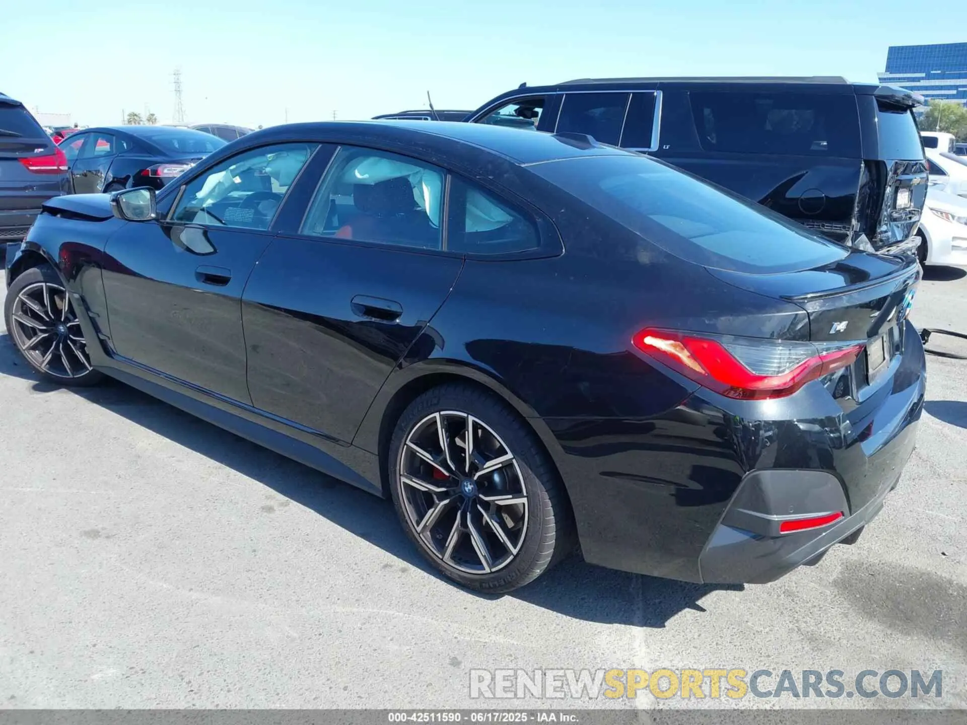3 fotografías del automóvil dañado WBY73AW09RFS63308 BMW I4 2024