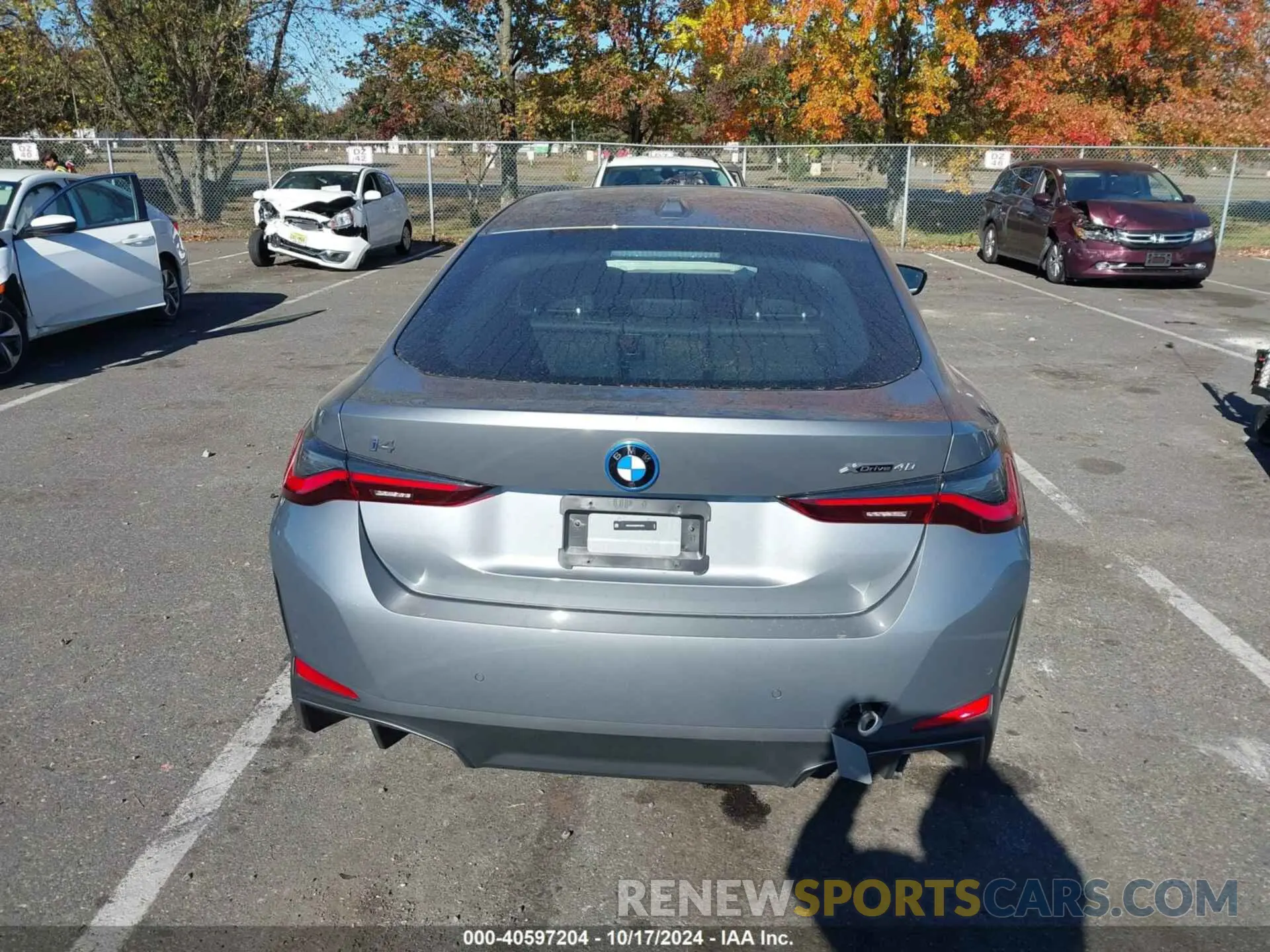 16 fotografías del automóvil dañado WBY83FB00RFR75813 BMW I4 2024
