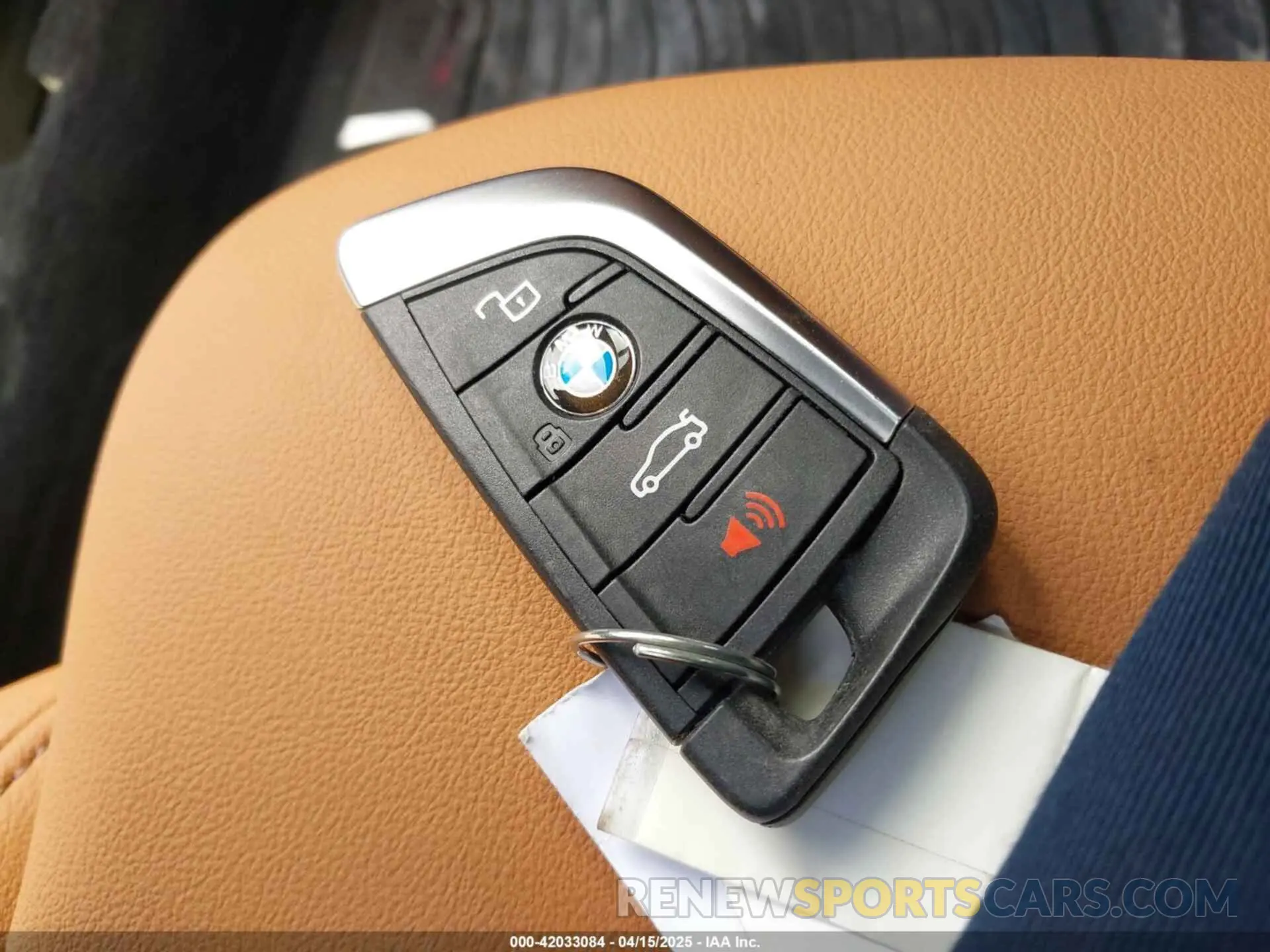 11 fotografías del automóvil dañado WBY83FB01RFS71670 BMW I4 2024