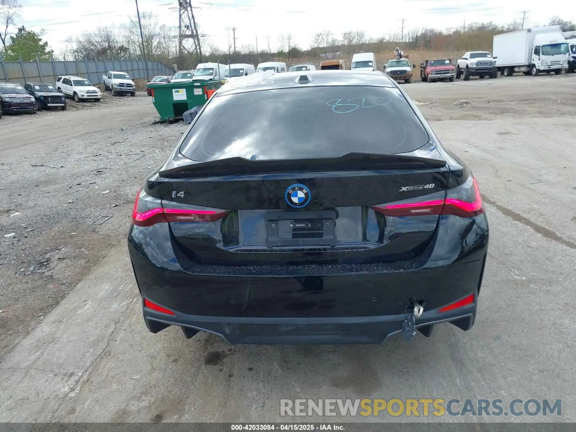 16 fotografías del automóvil dañado WBY83FB01RFS71670 BMW I4 2024