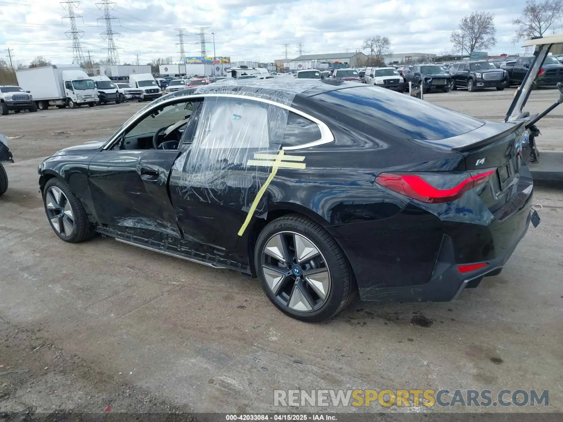 3 fotografías del automóvil dañado WBY83FB01RFS71670 BMW I4 2024