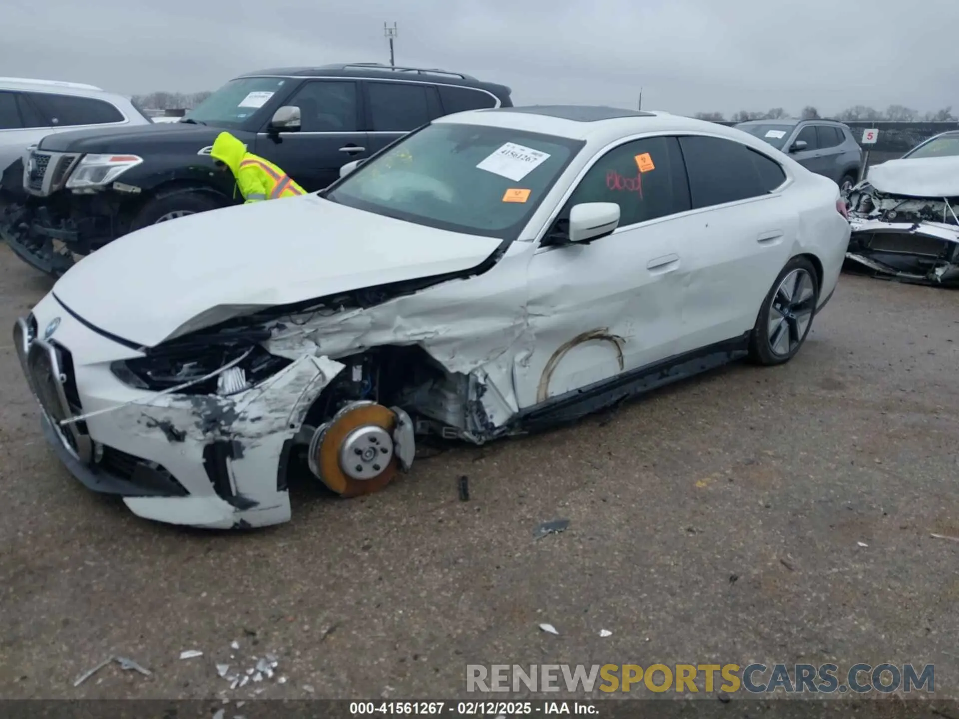 2 fotografías del automóvil dañado WBY83FB09RFS52364 BMW I4 2024