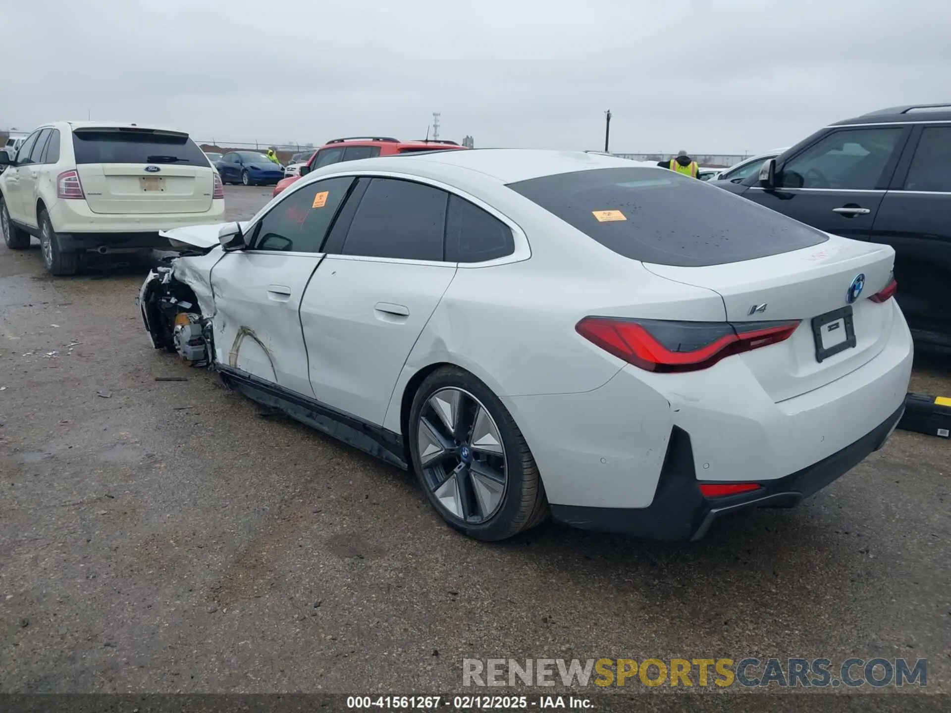 3 fotografías del automóvil dañado WBY83FB09RFS52364 BMW I4 2024