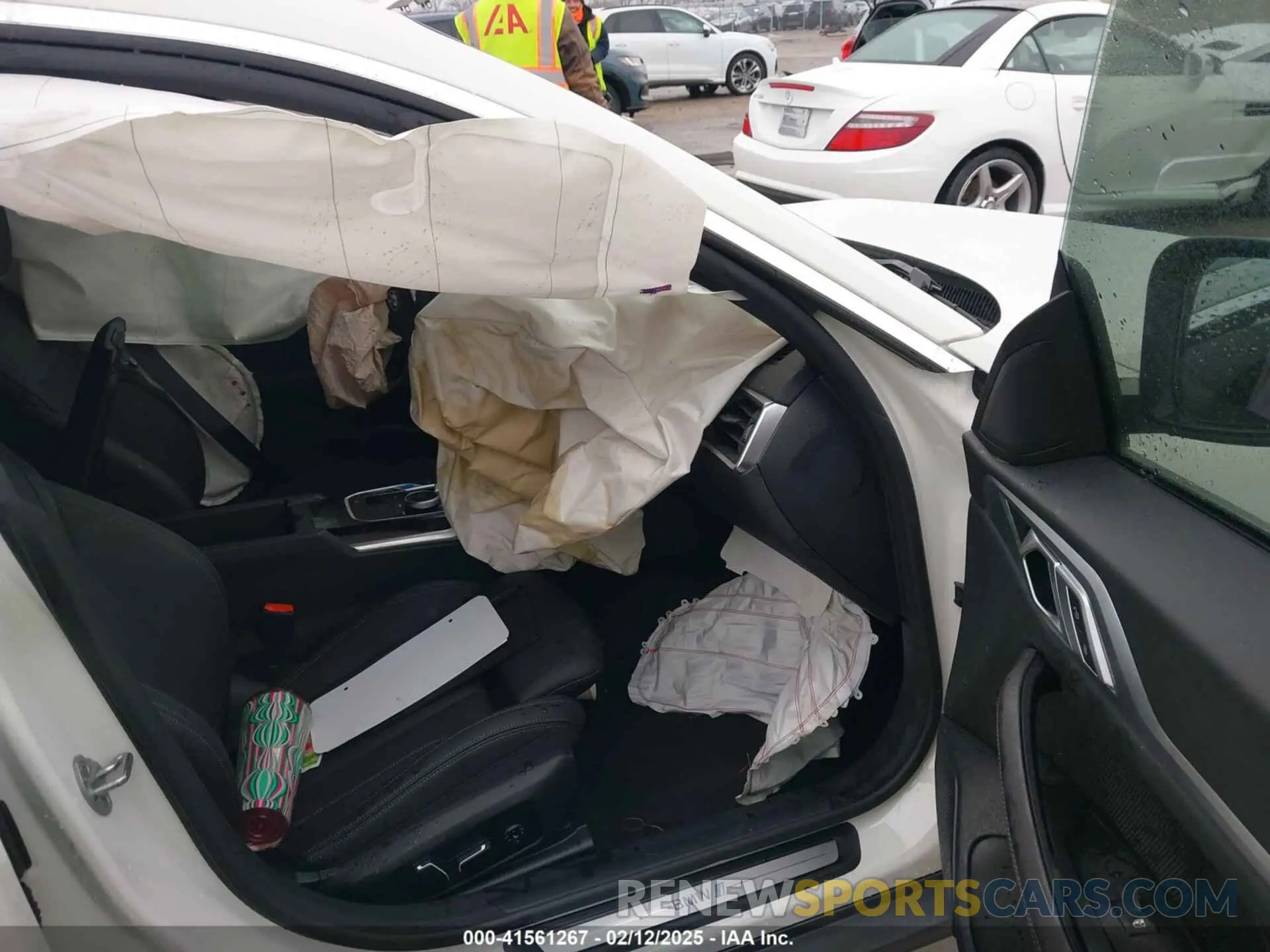 5 fotografías del automóvil dañado WBY83FB09RFS52364 BMW I4 2024