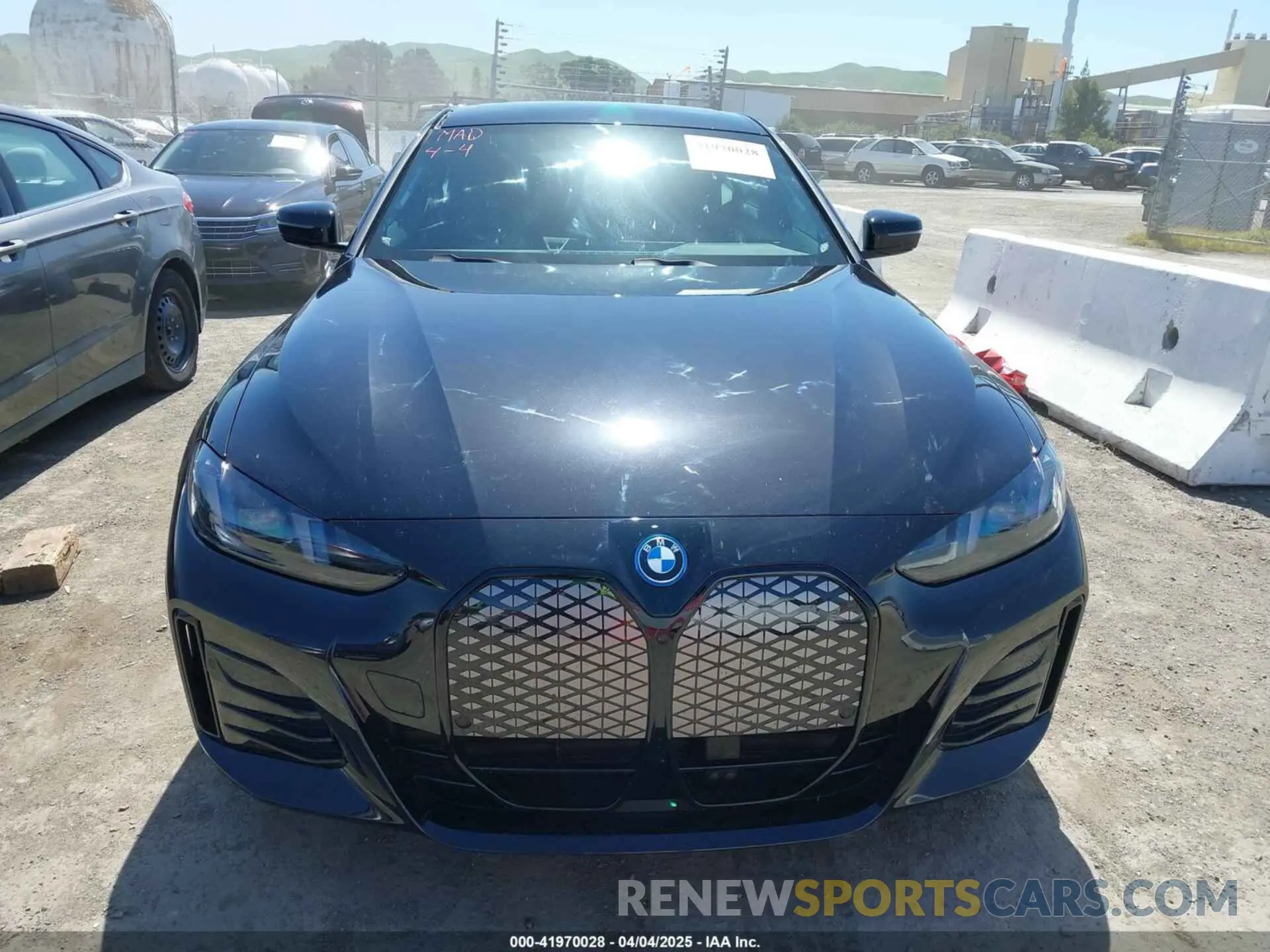 13 fotografías del automóvil dañado WBY23HD05SFT94912 BMW I4 2025