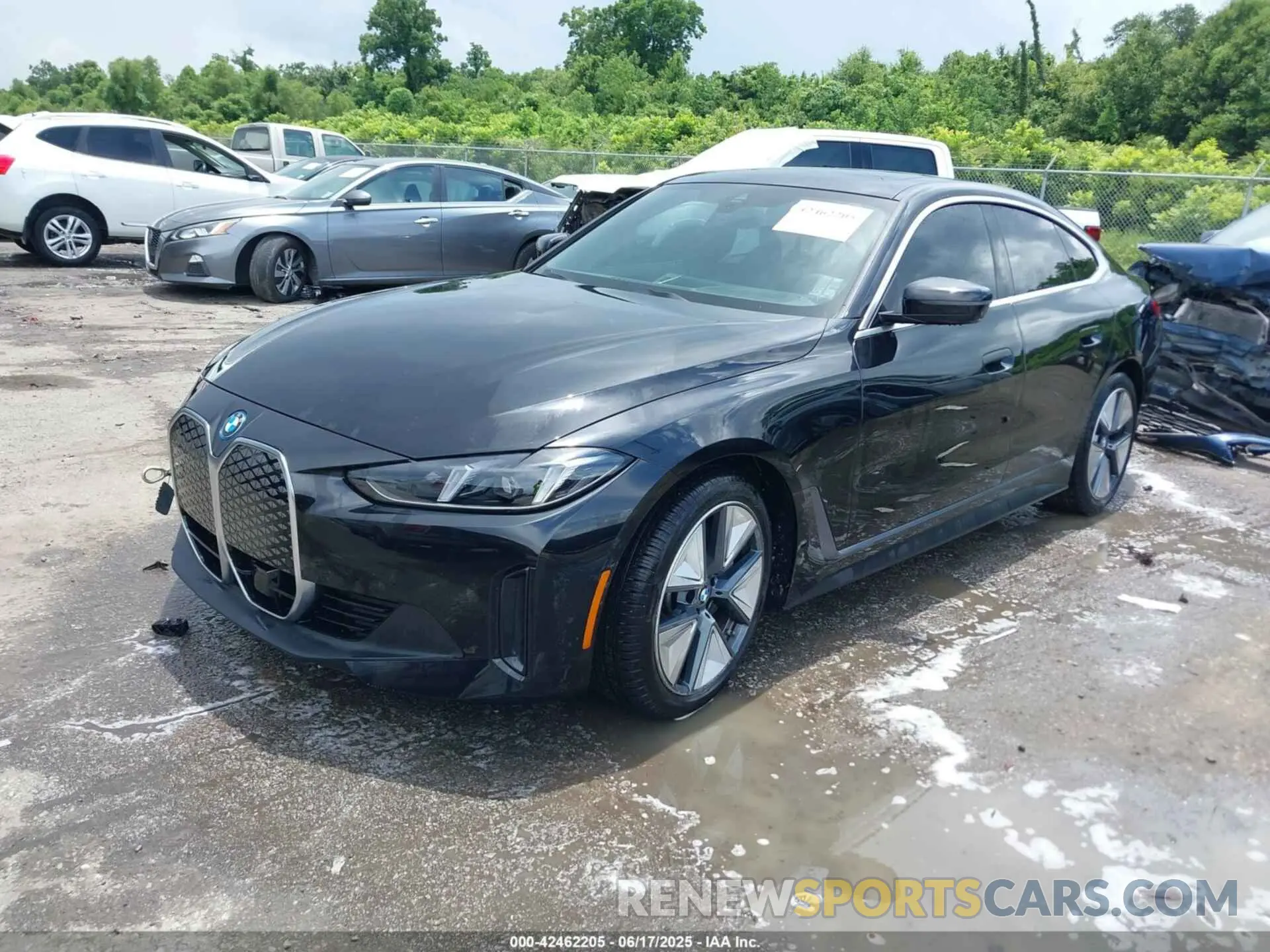 2 fotografías del automóvil dañado WBY23HD0XSFT90046 BMW I4 2025