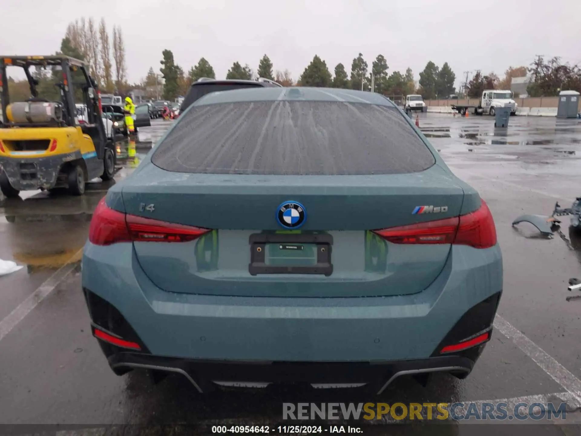 17 fotografías del automóvil dañado WBY33HD08SFT94293 BMW I4 2025