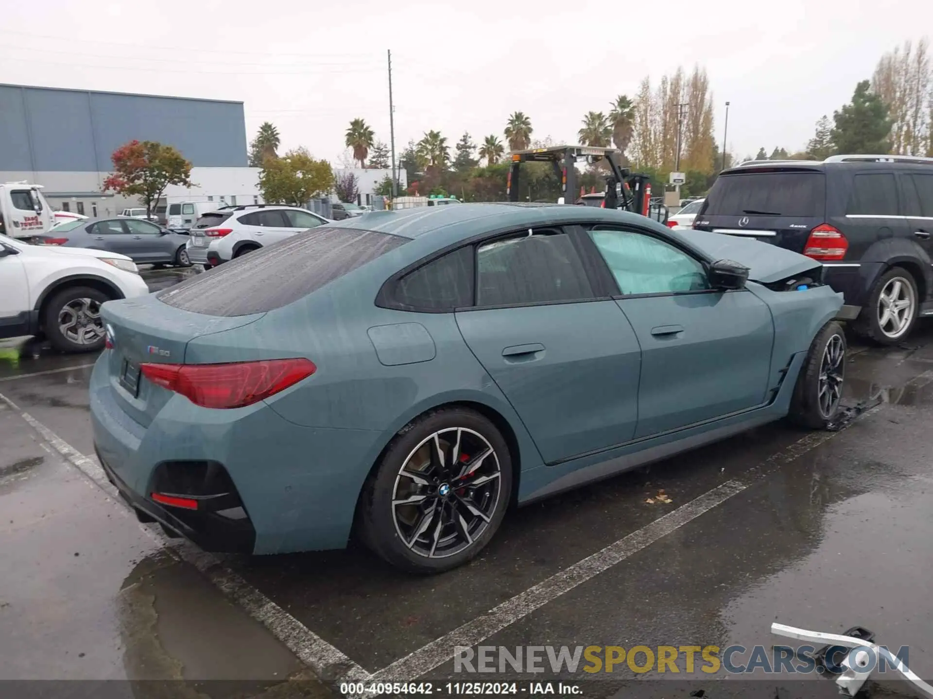 4 fotografías del automóvil dañado WBY33HD08SFT94293 BMW I4 2025