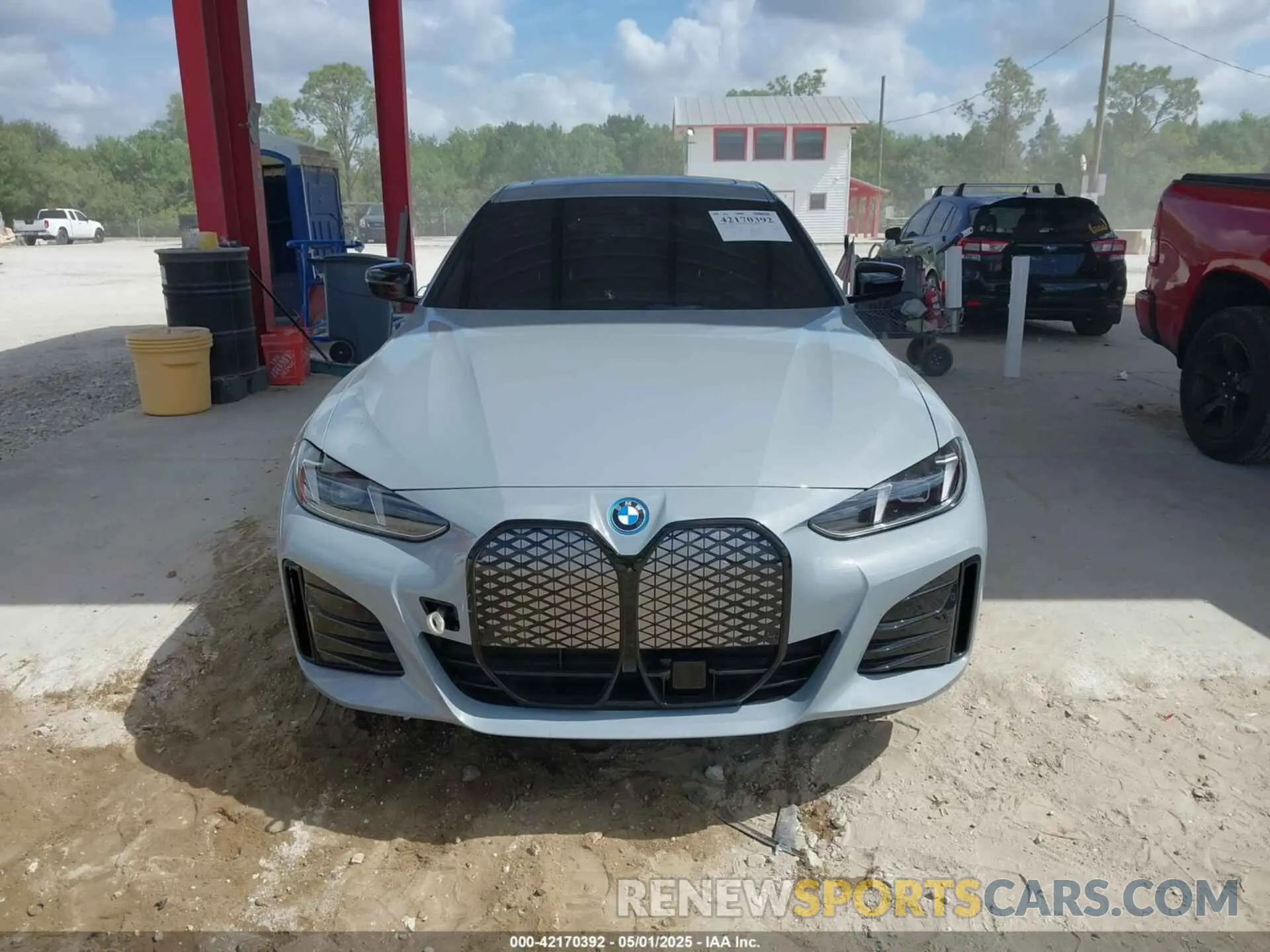 13 fotografías del automóvil dañado WBY43HD02SFU51432 BMW I4 2025