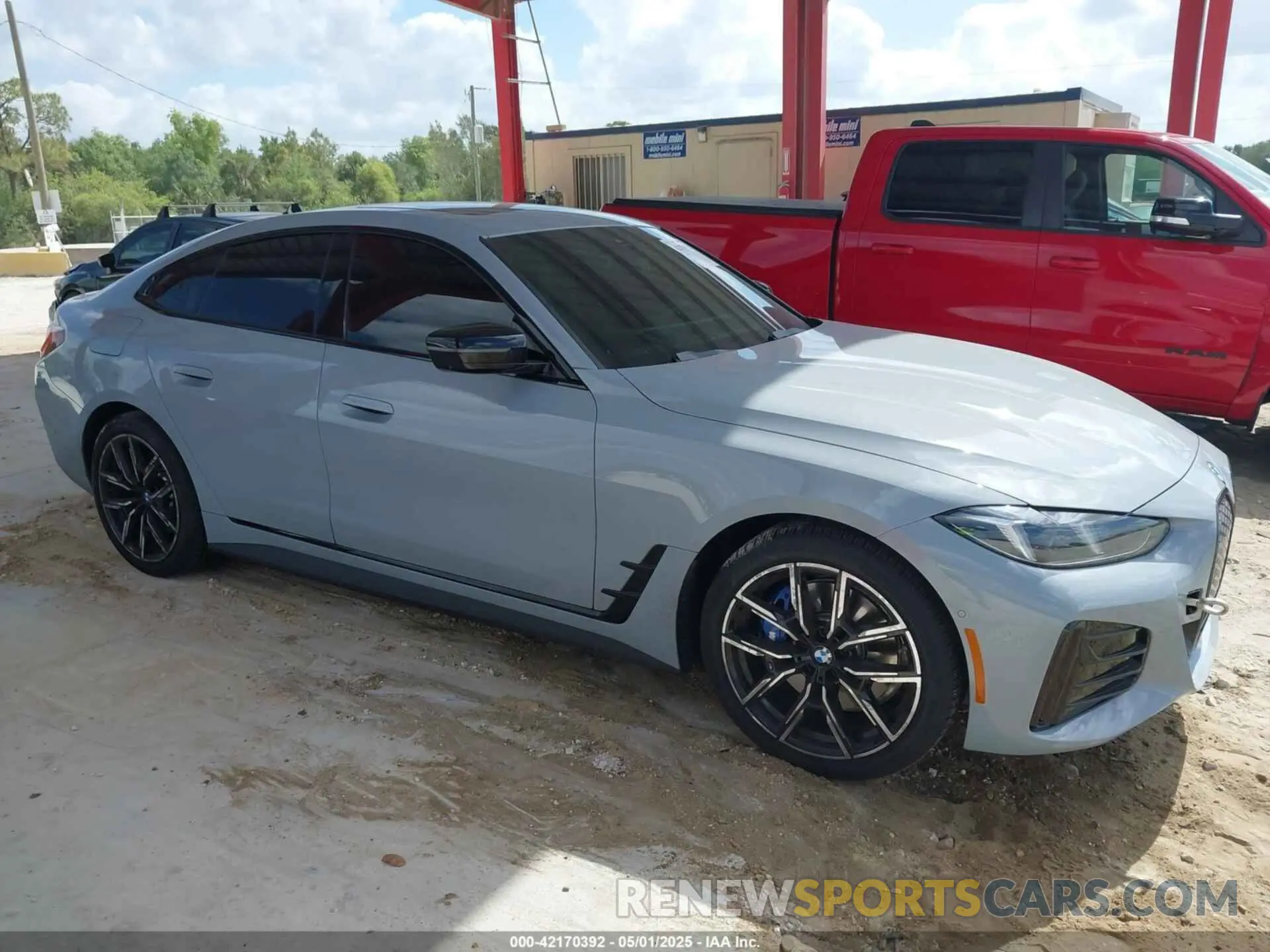14 fotografías del automóvil dañado WBY43HD02SFU51432 BMW I4 2025