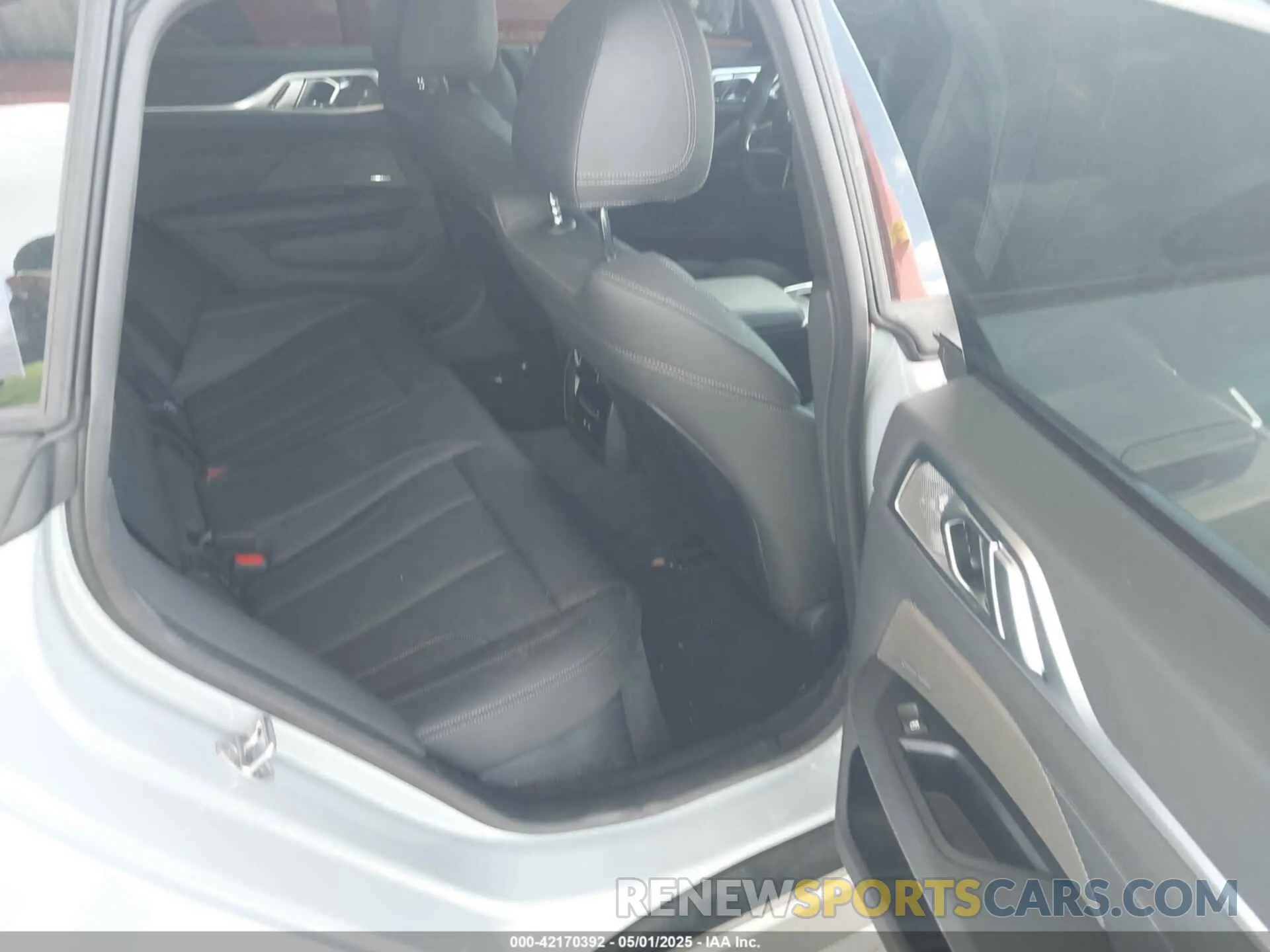 8 fotografías del automóvil dañado WBY43HD02SFU51432 BMW I4 2025