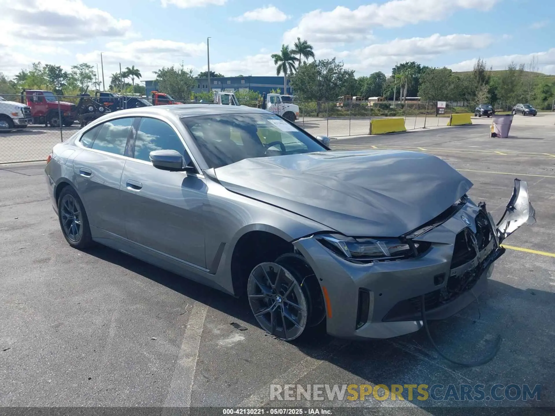 1 fotografías del automóvil dañado WBY43HD04SFT92948 BMW I4 2025